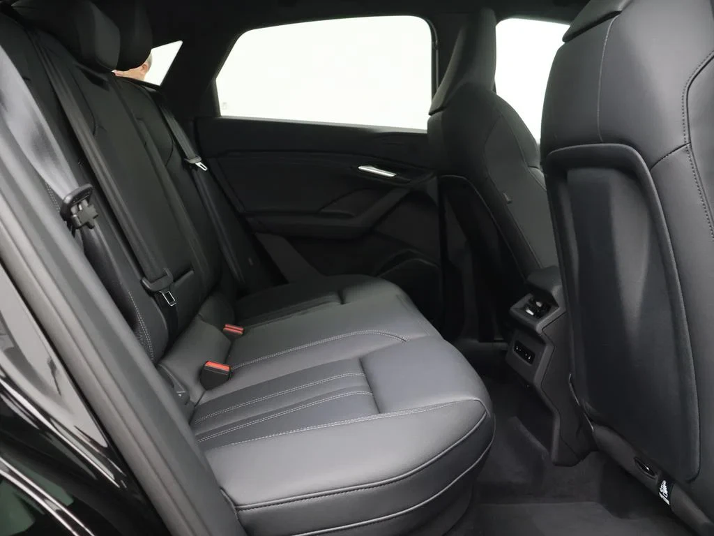 Audi-Q6 e-tron-image-10