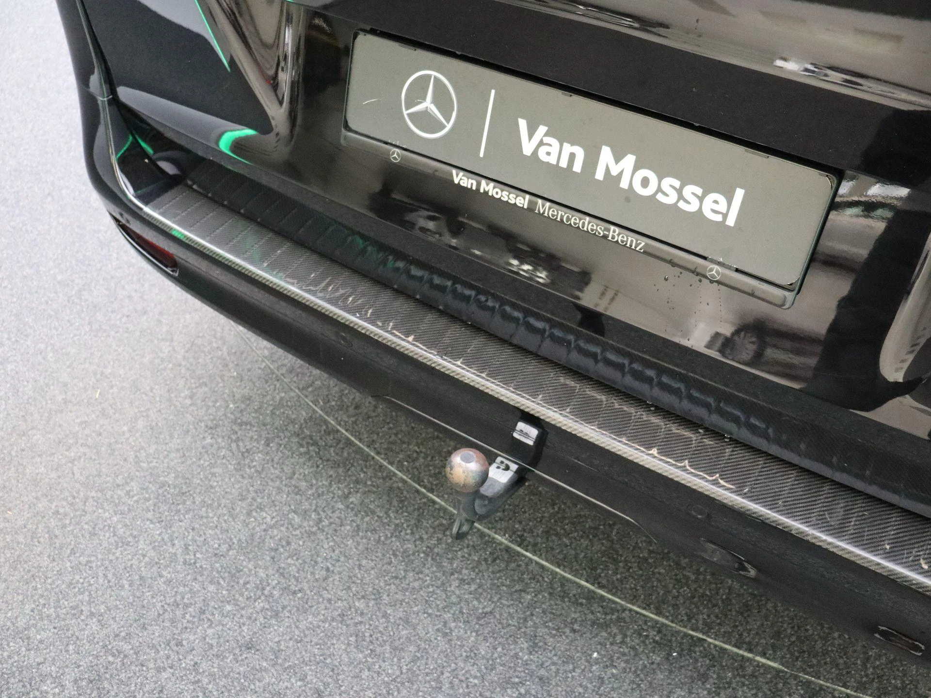 Mercedes-Benz-Vito-image-20