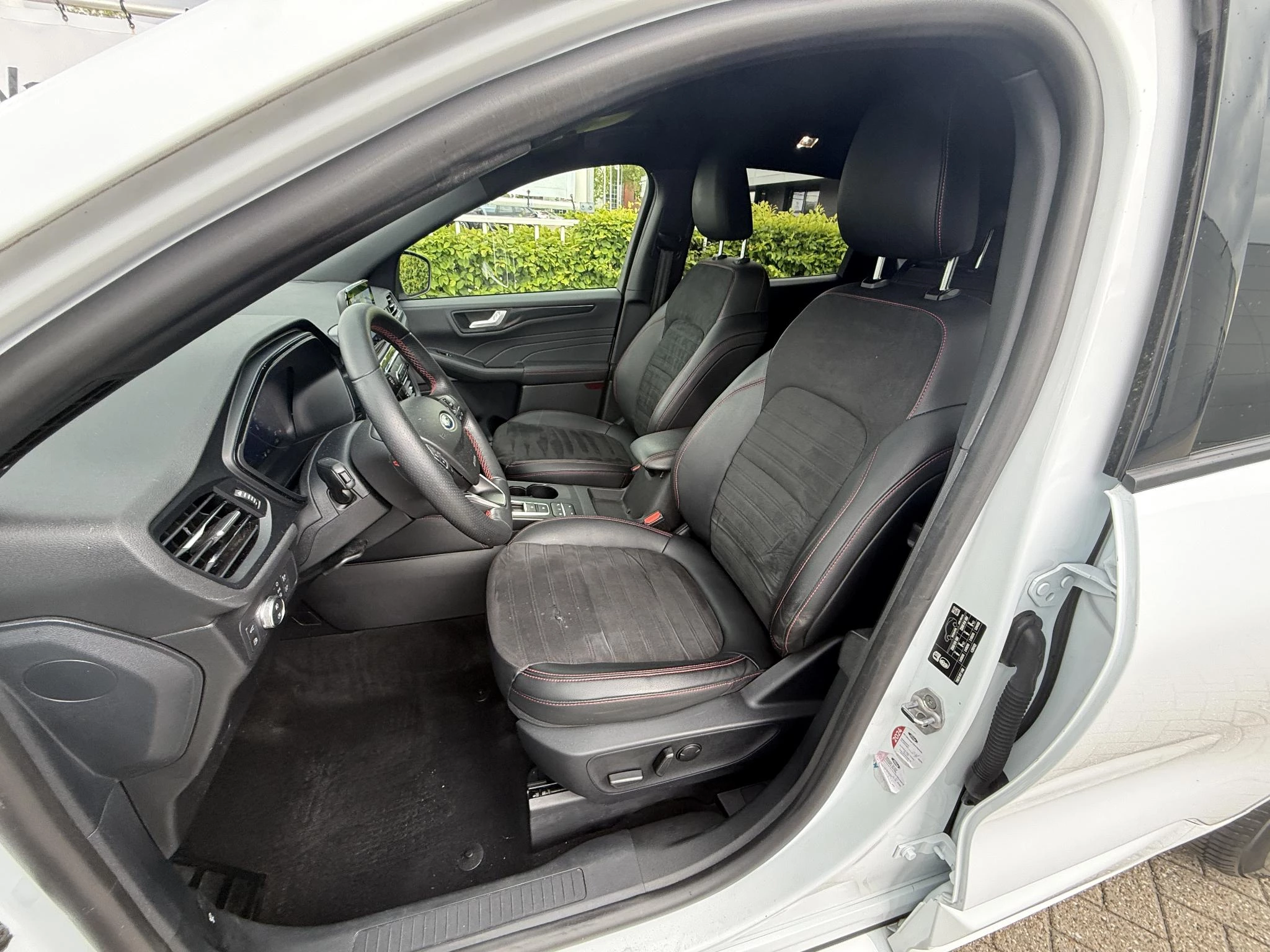 Ford-Kuga-image-14