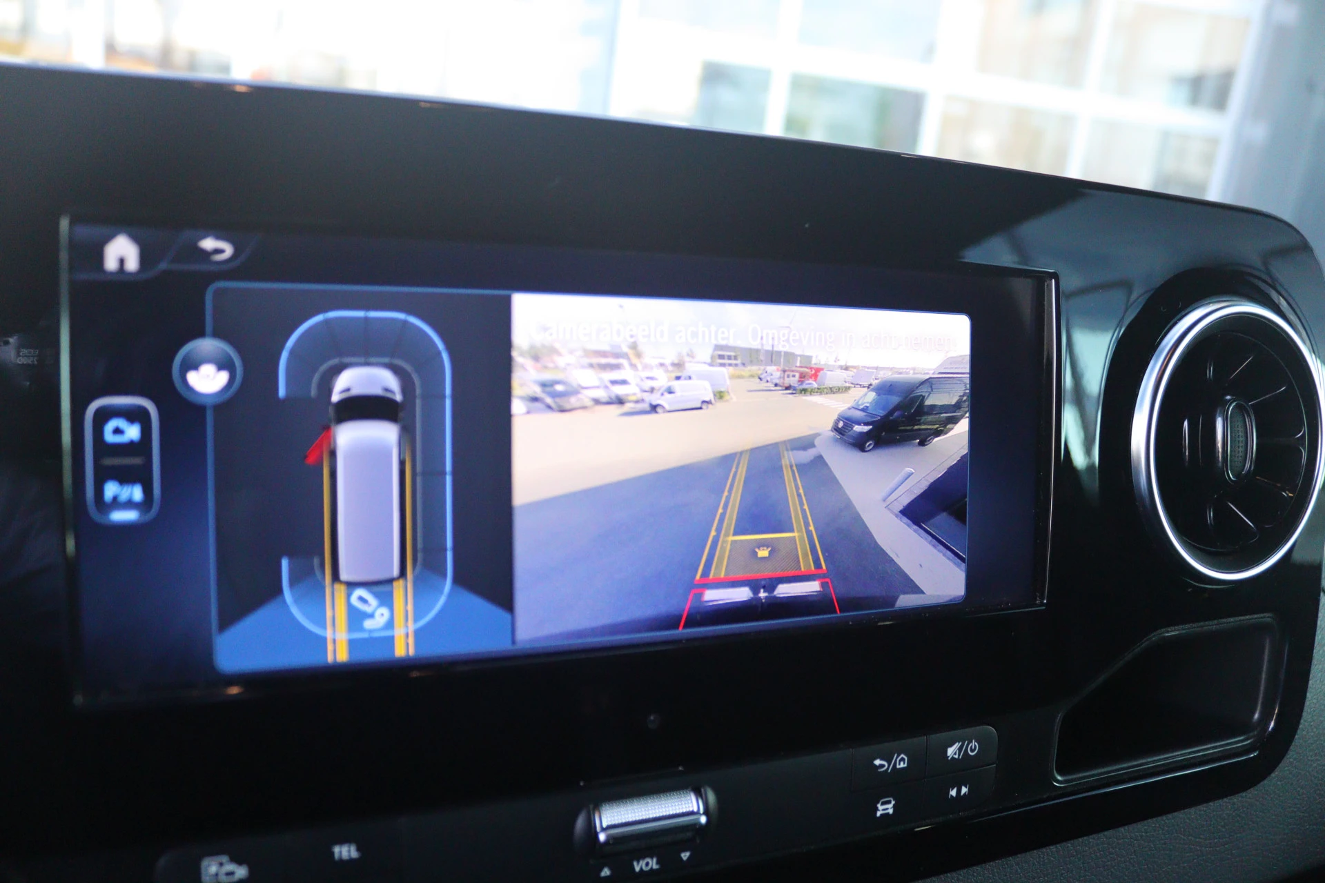 Mercedes-Benz-Sprinter-image-9