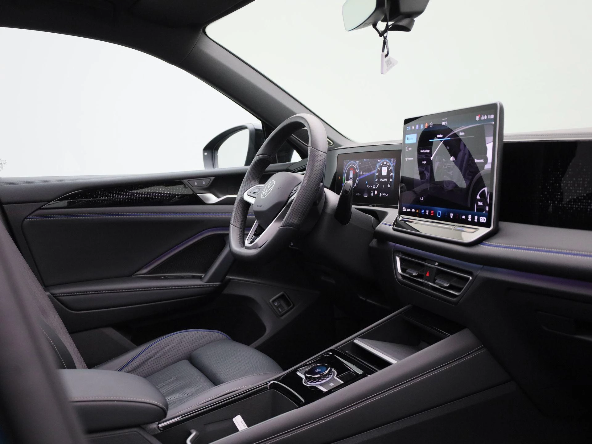 Volkswagen-Tiguan-image-45