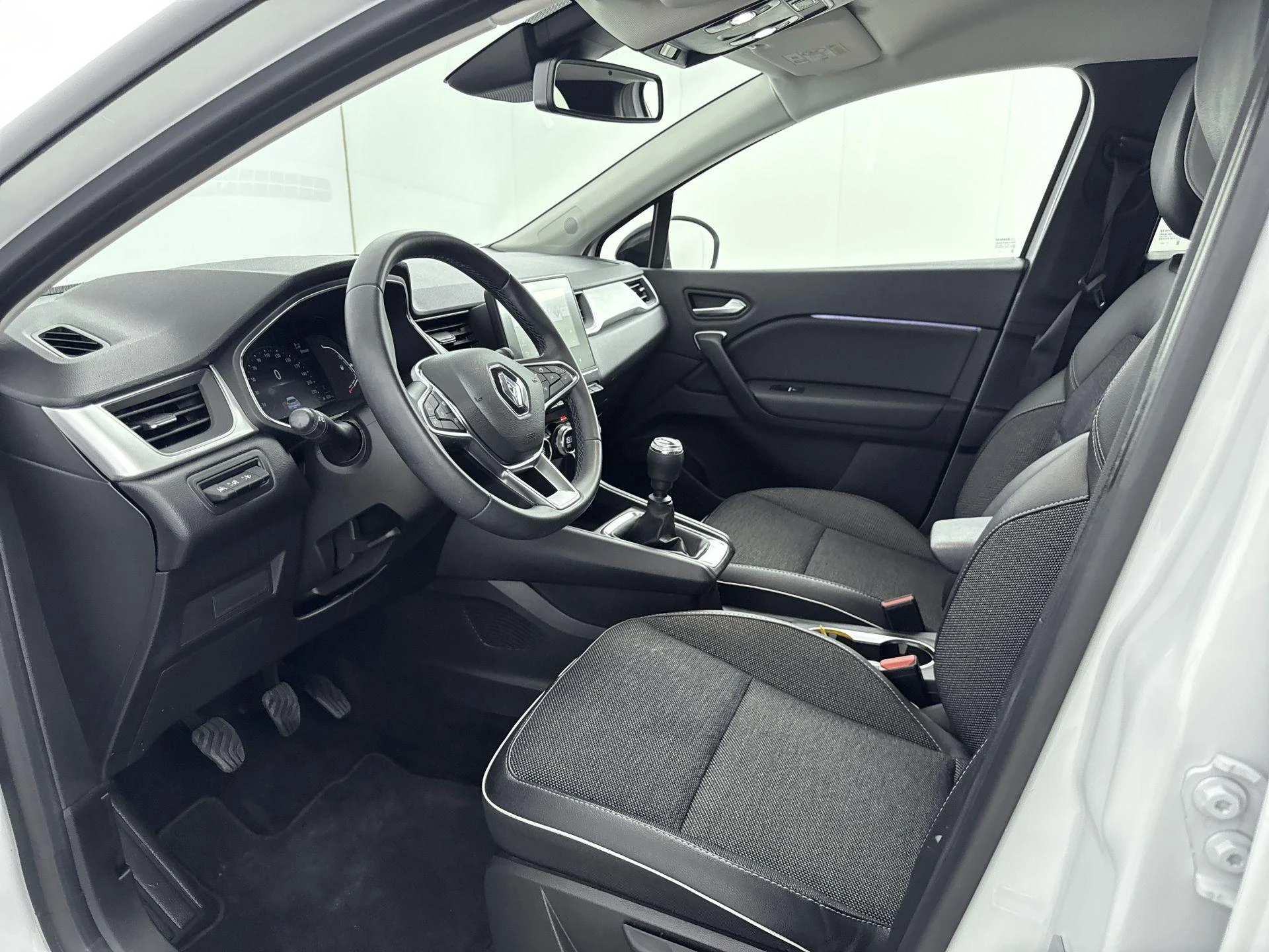 Renault-Captur-image-7