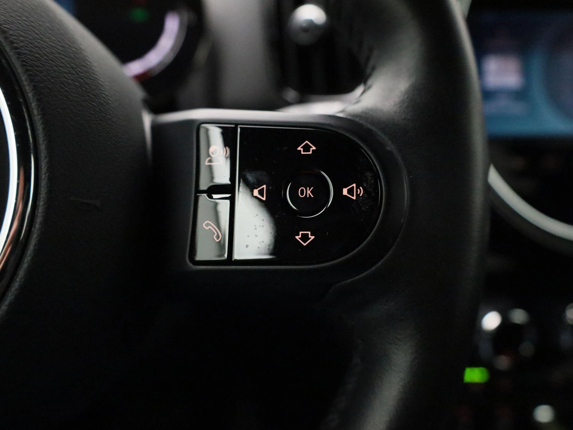 MINI-Countryman-image-19