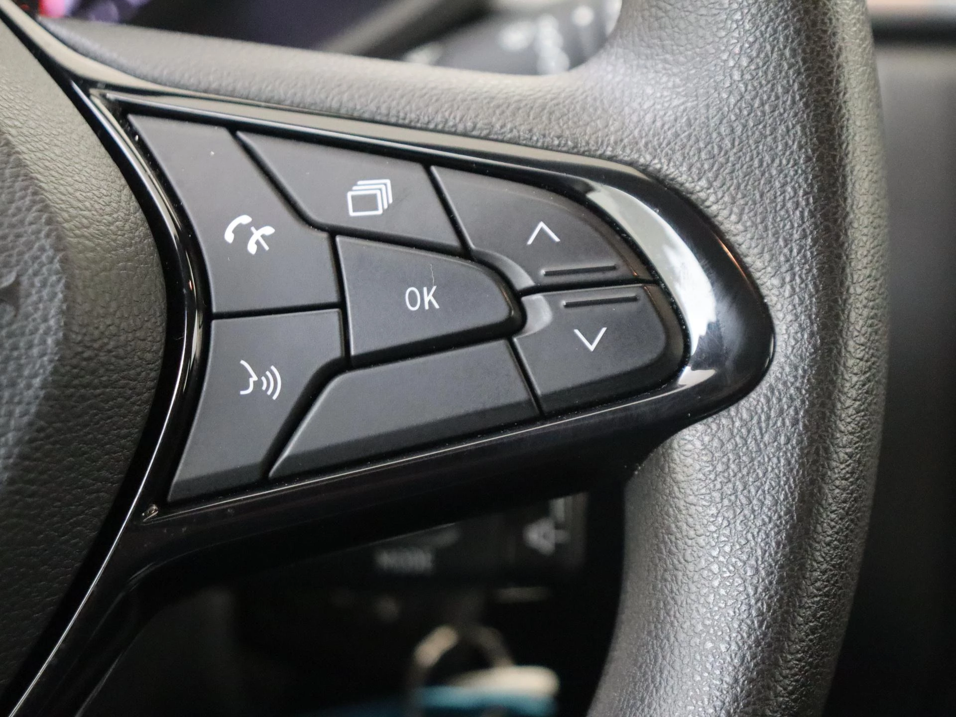 Renault-Captur-image-17