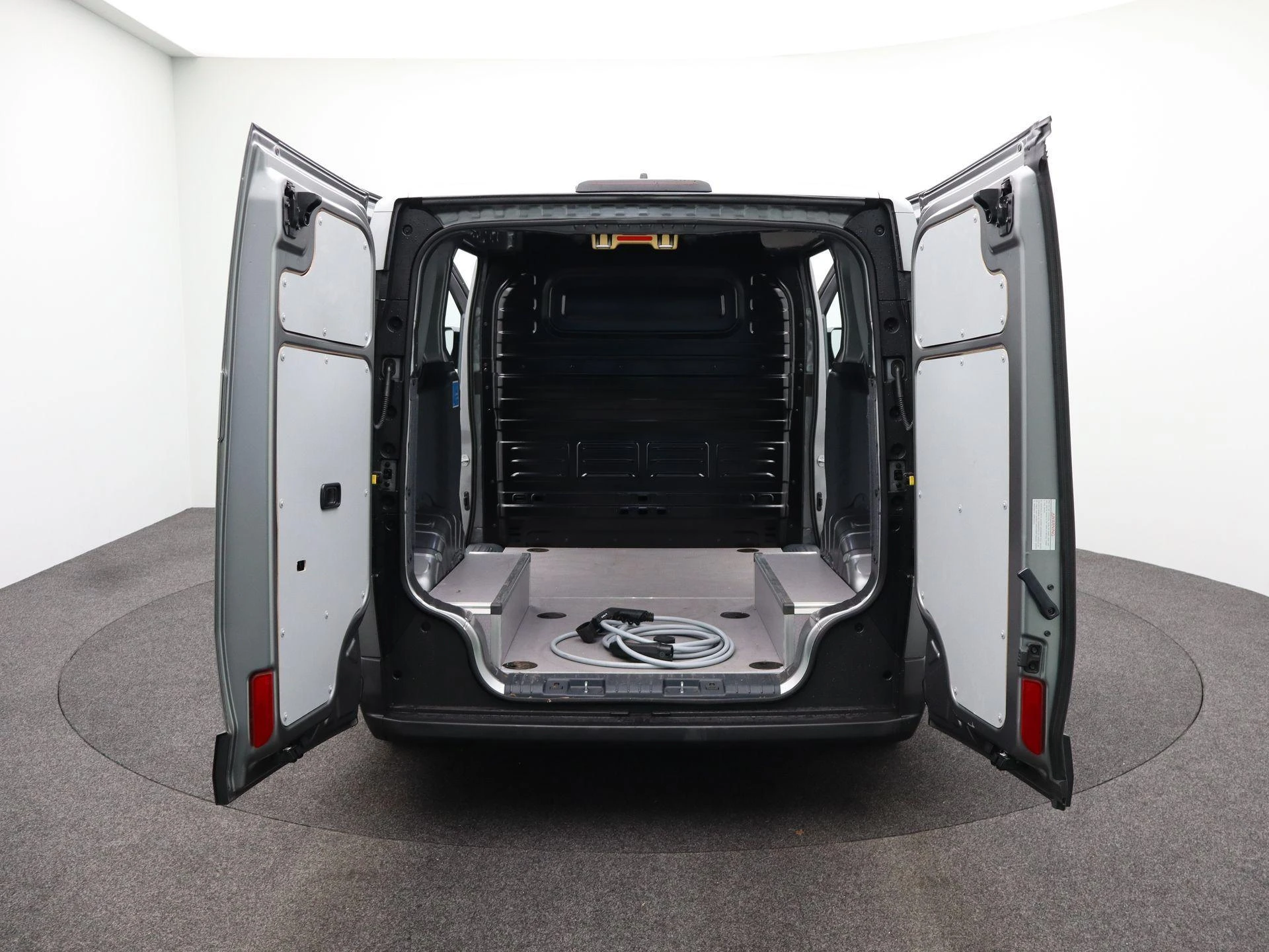 Kia-PV5-image-33
