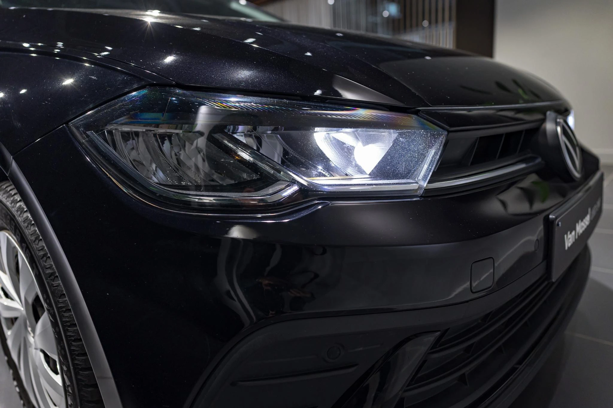 Volkswagen-Polo-image-5