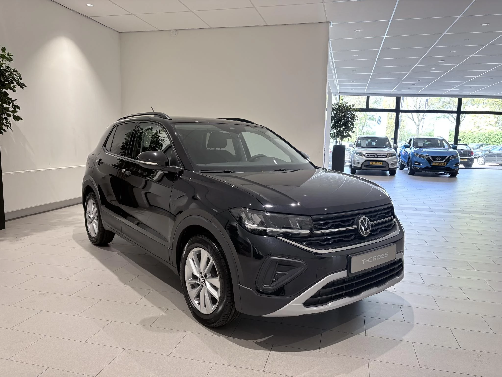 Volkswagen-T-Cross-image-6