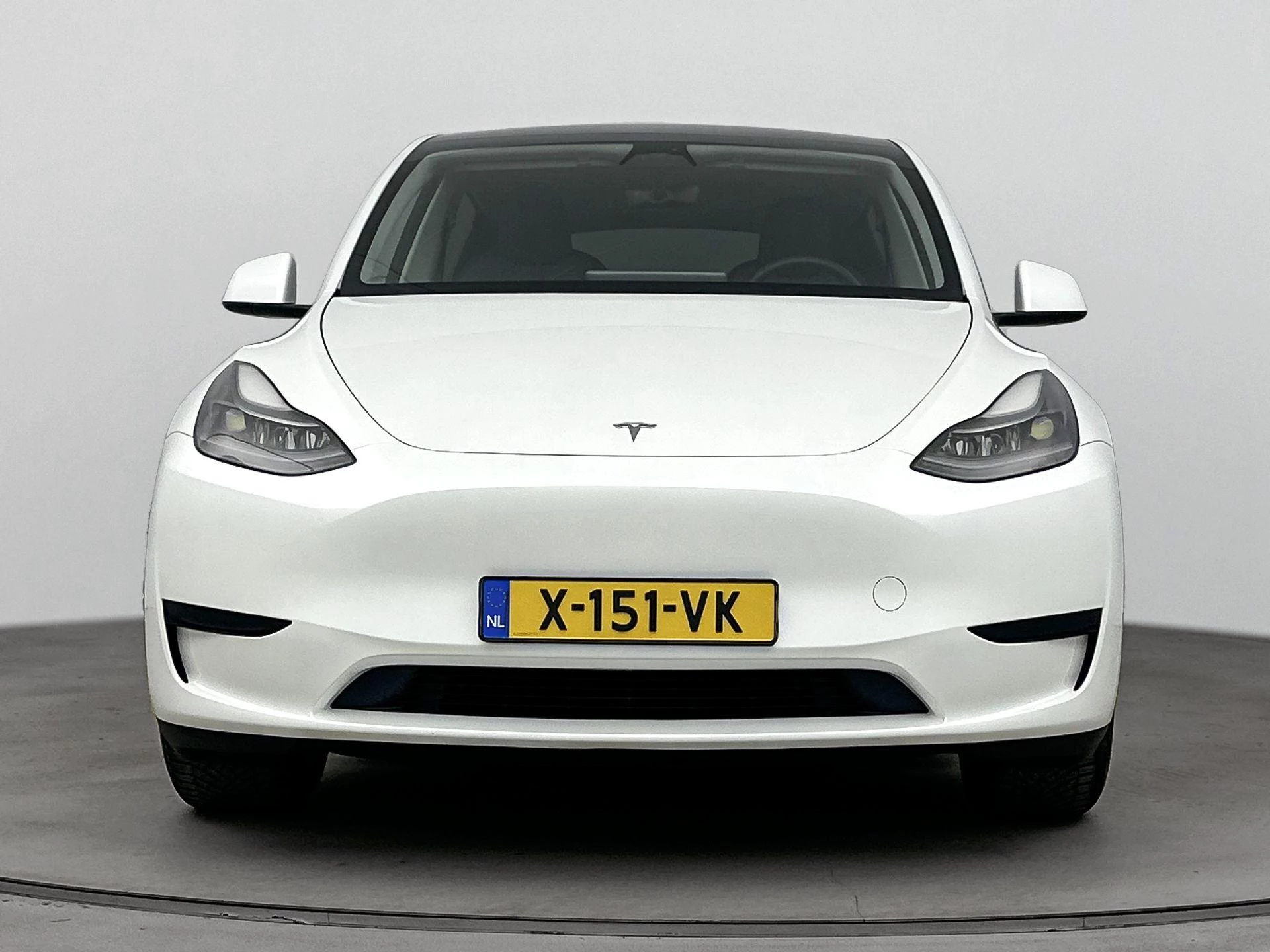 Tesla-Model Y-image-4