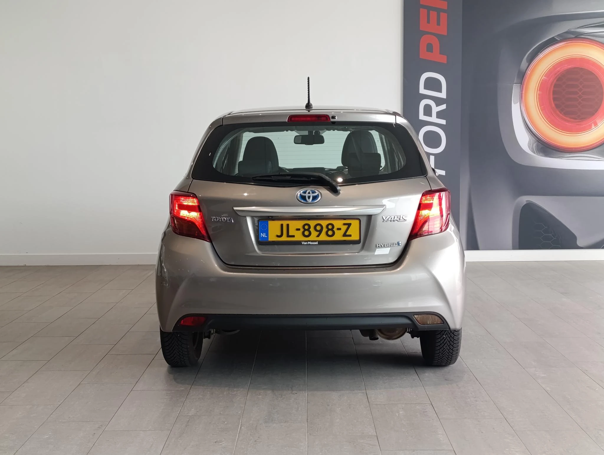 Toyota-Yaris-image-19