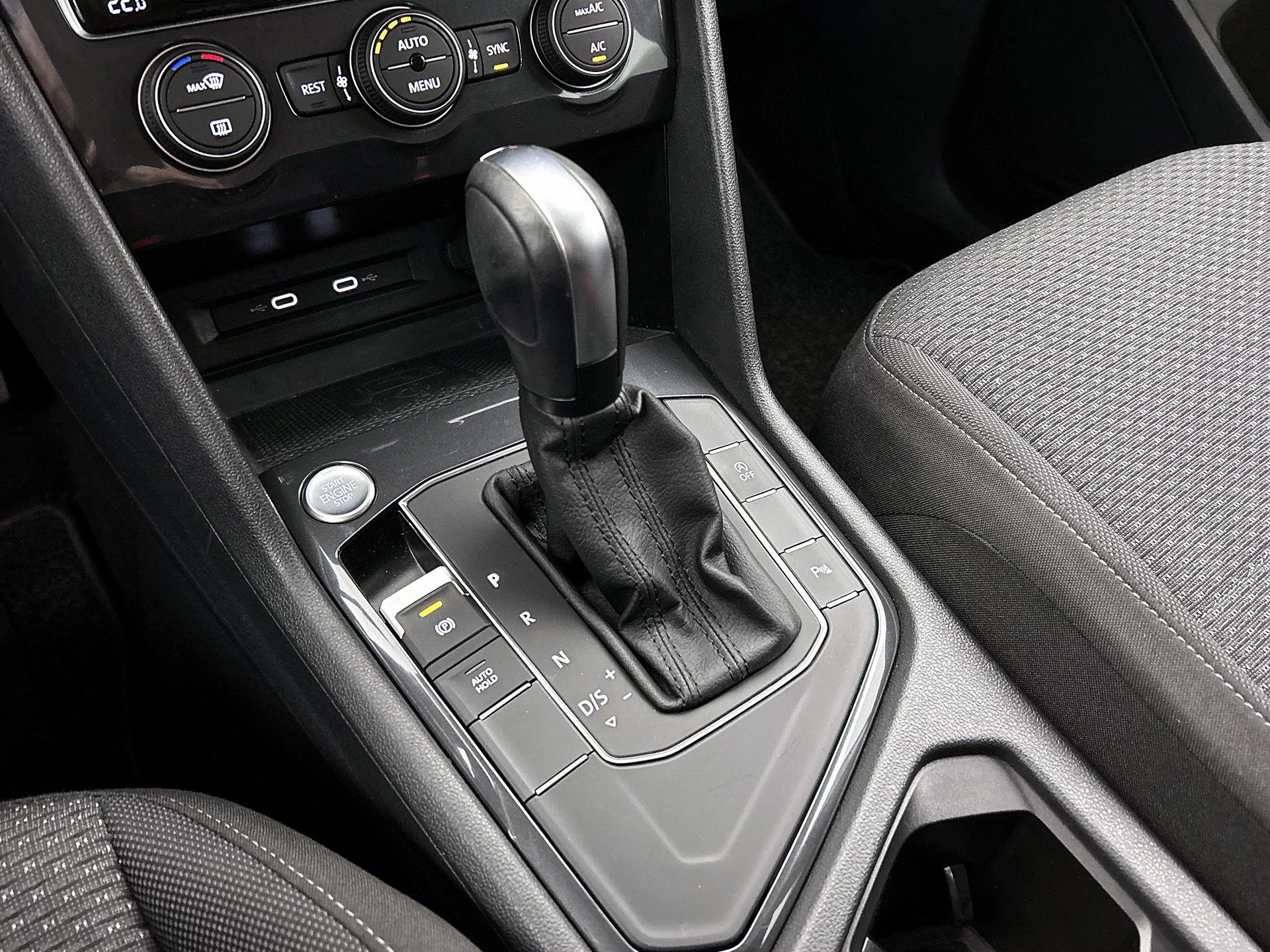 Volkswagen-Tiguan Allspace-image-32