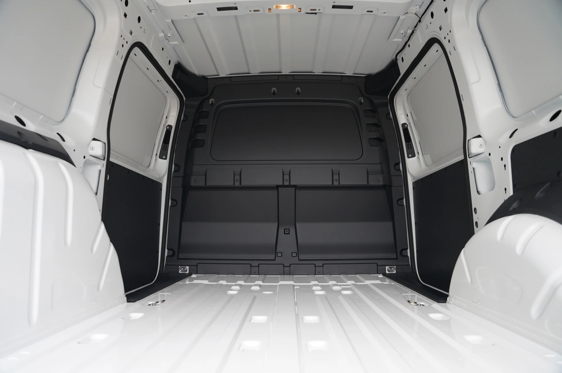 Volkswagen-Caddy-image-10