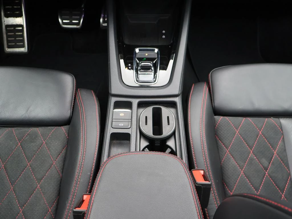 Škoda Octavia Combi RS Octavia Combi RS 2.0TSI 245PK *AUTOMAAT*PANODAK*ALCANTARA*LEDER*SPORTZETELS*TREKHAAK*CAMERA*ACC*PDC*...*