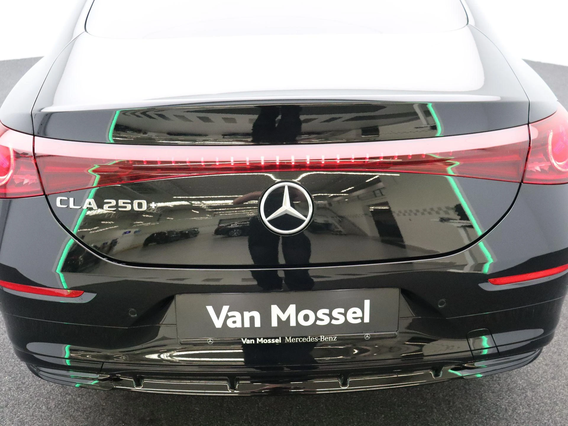 Mercedes-Benz CLA 250+ Sport Edition + MULTIBEAM + PANO + CARPLAY +