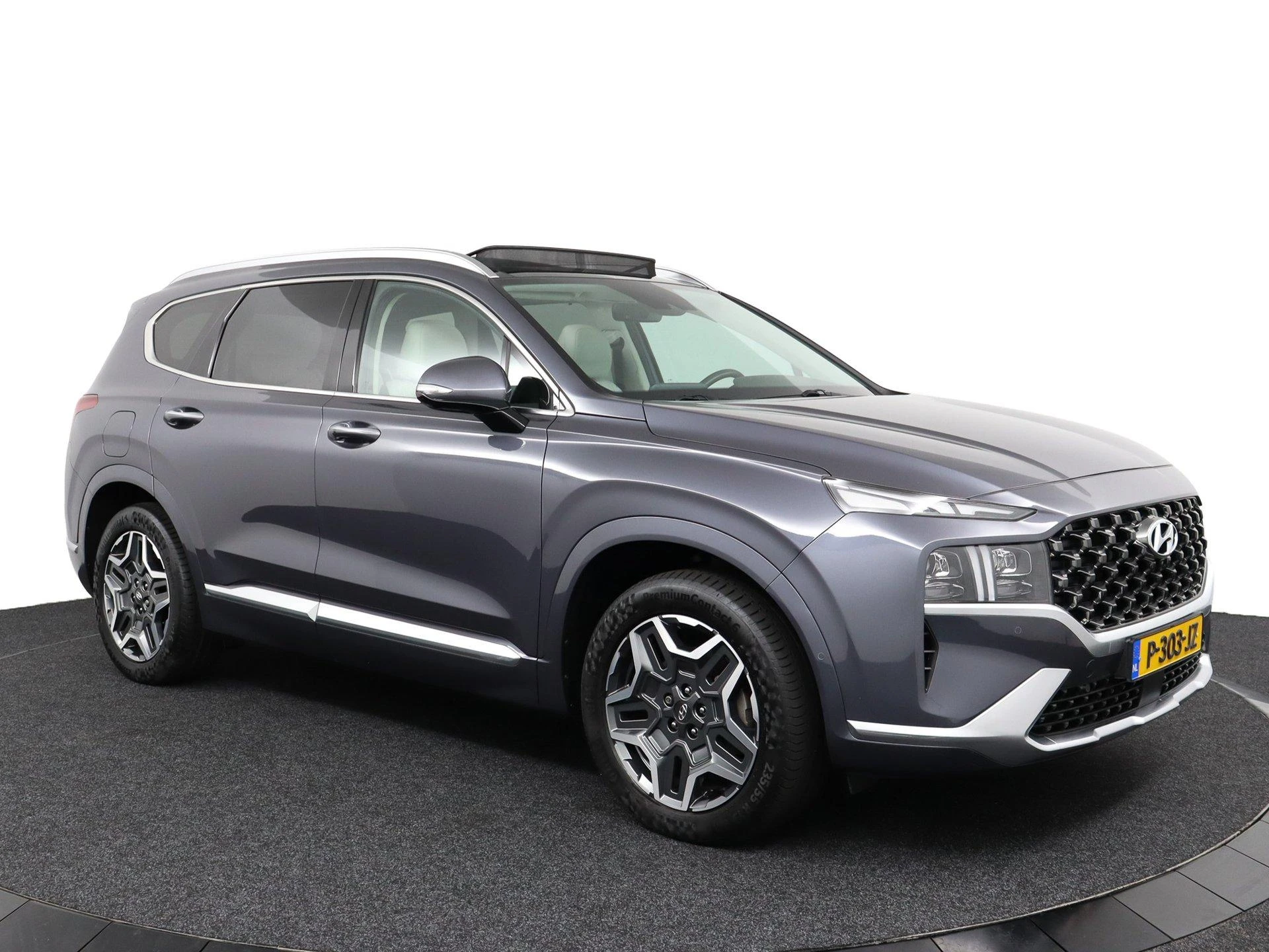 Hyundai-Santa Fe-image-5