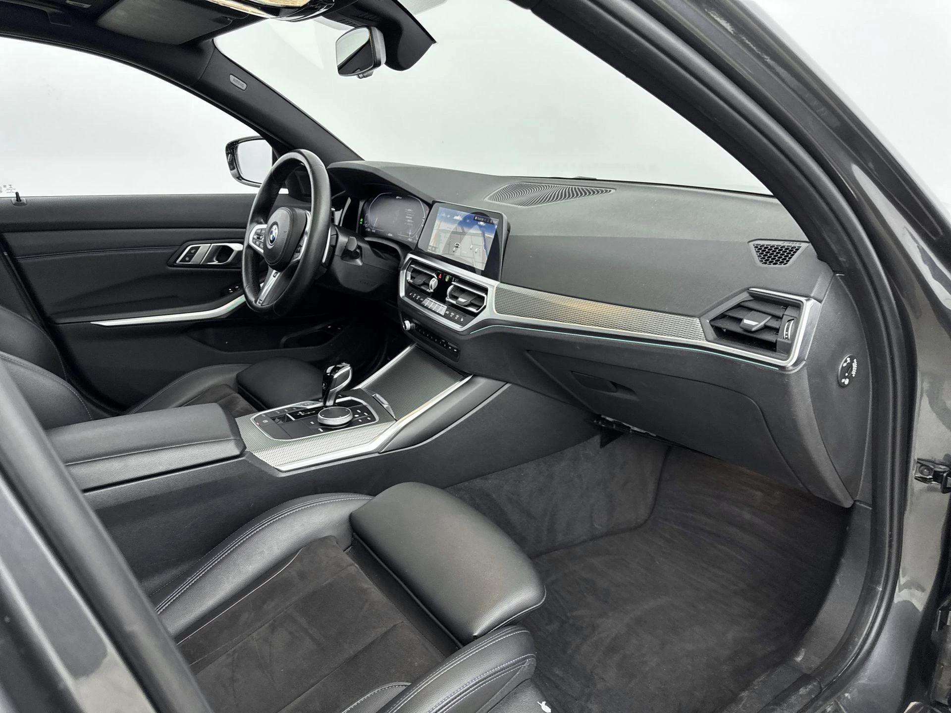 BMW-3 Serie-image-16