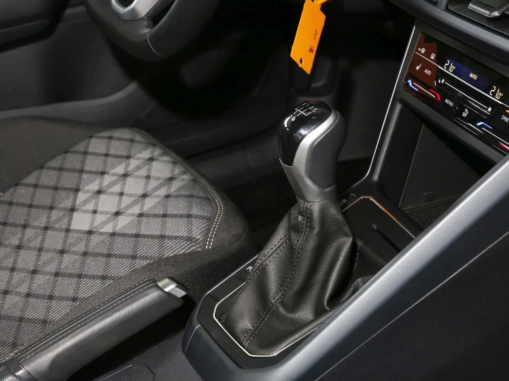 Volkswagen Polo 1.0 TSI R-Line 17" Navi Kamera