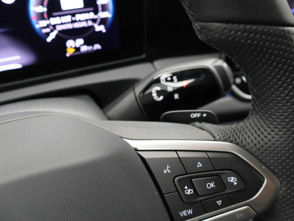 Volkswagen-Tiguan-image-26