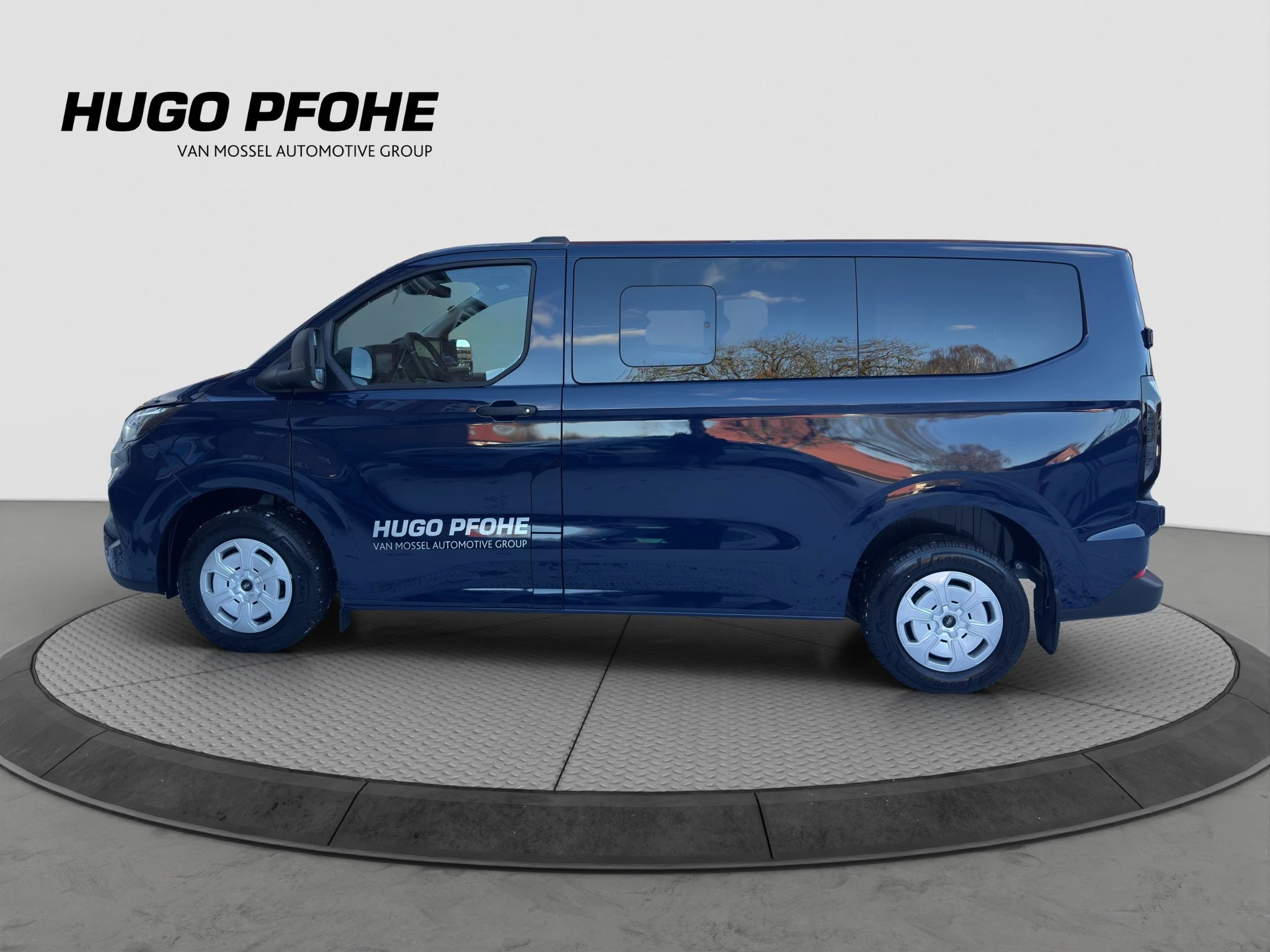 Ford-Transit Custom-image-1