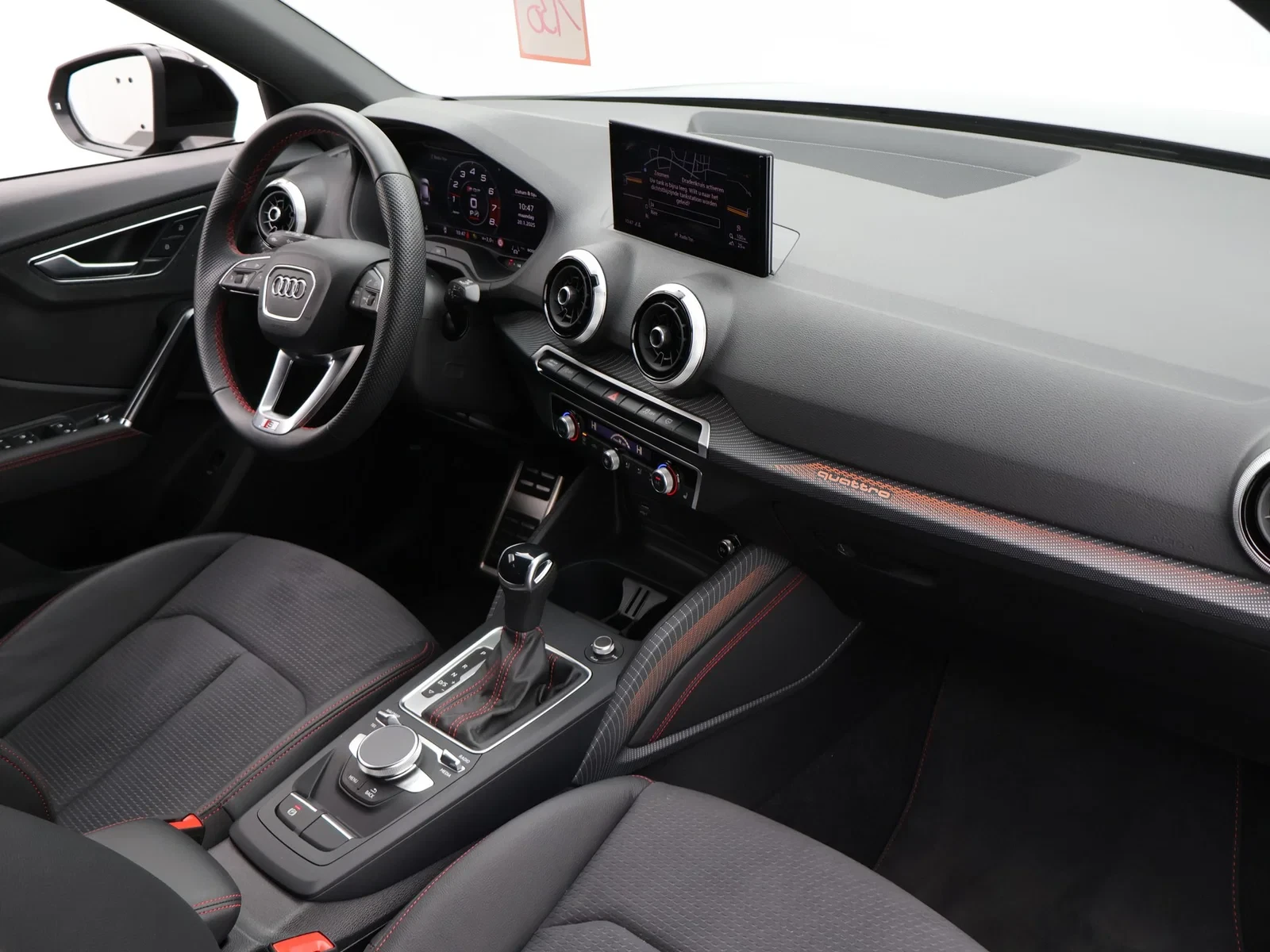 Audi SQ2 2.0TFSI Quattro 300PK *AUTOMAAT*HALF LEDER*FULL LED*SHADOWLOOK*...