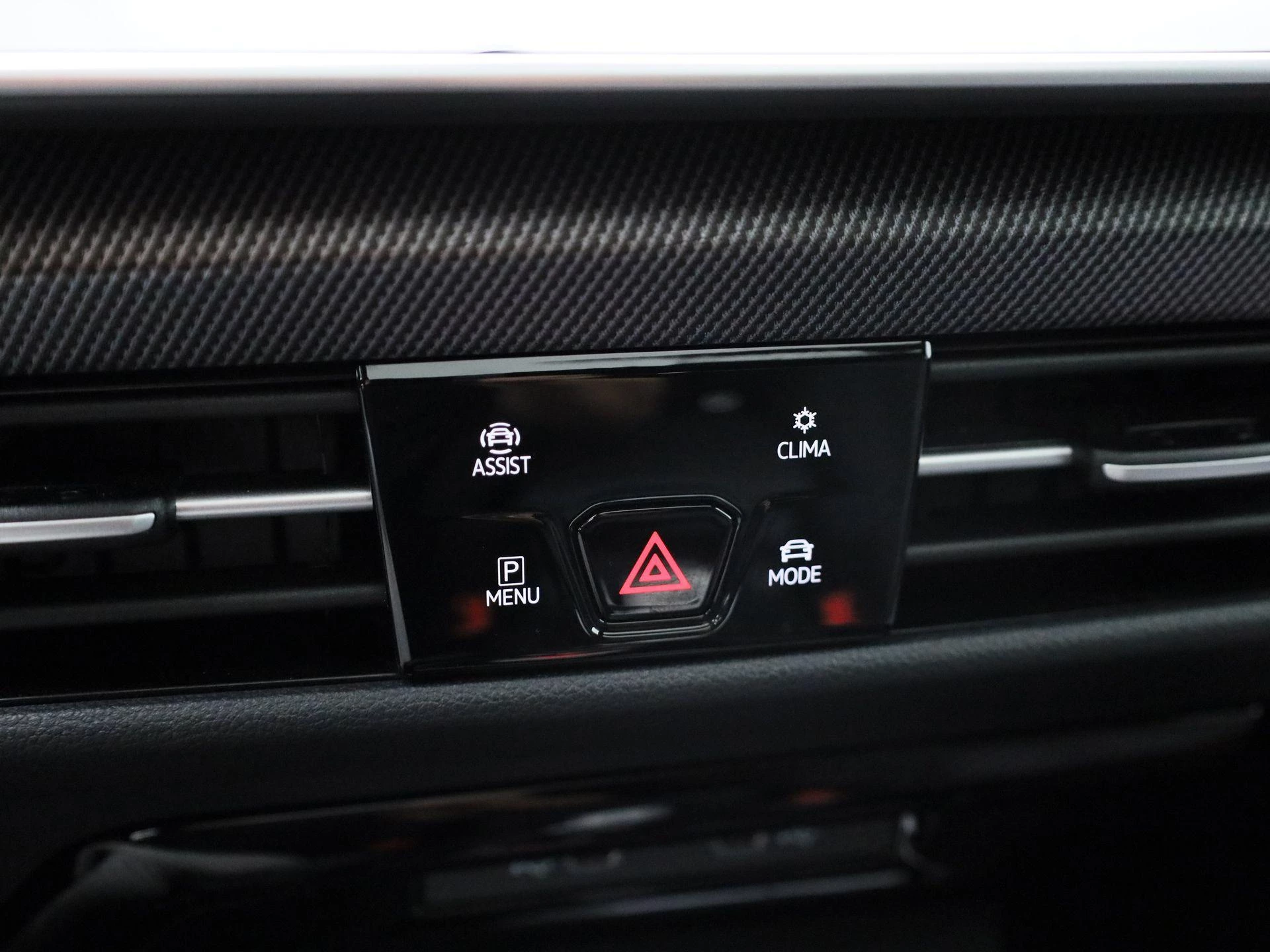 Volkswagen-Golf-image-29
