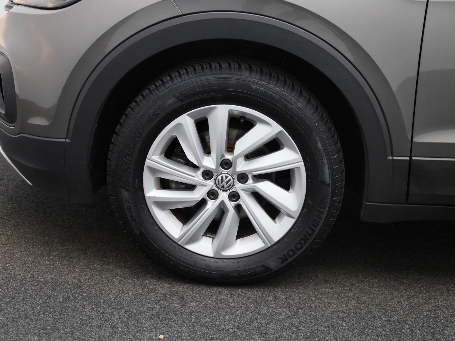 Volkswagen-T-Cross-image-12