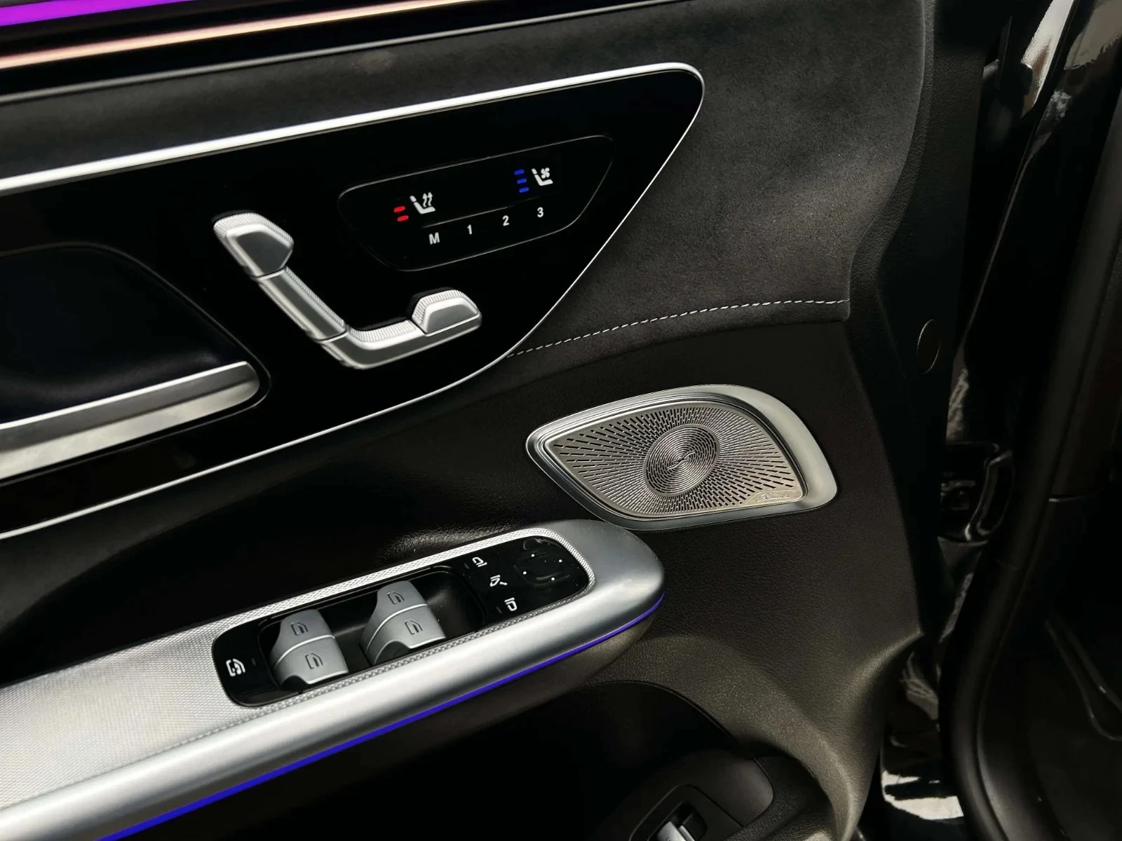 Mercedes-Benz-EQE-image-10