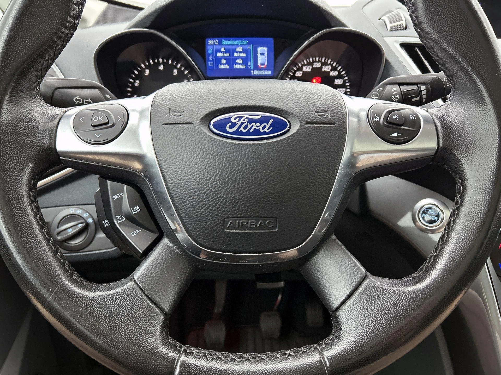 Ford-C-MAX-image-37
