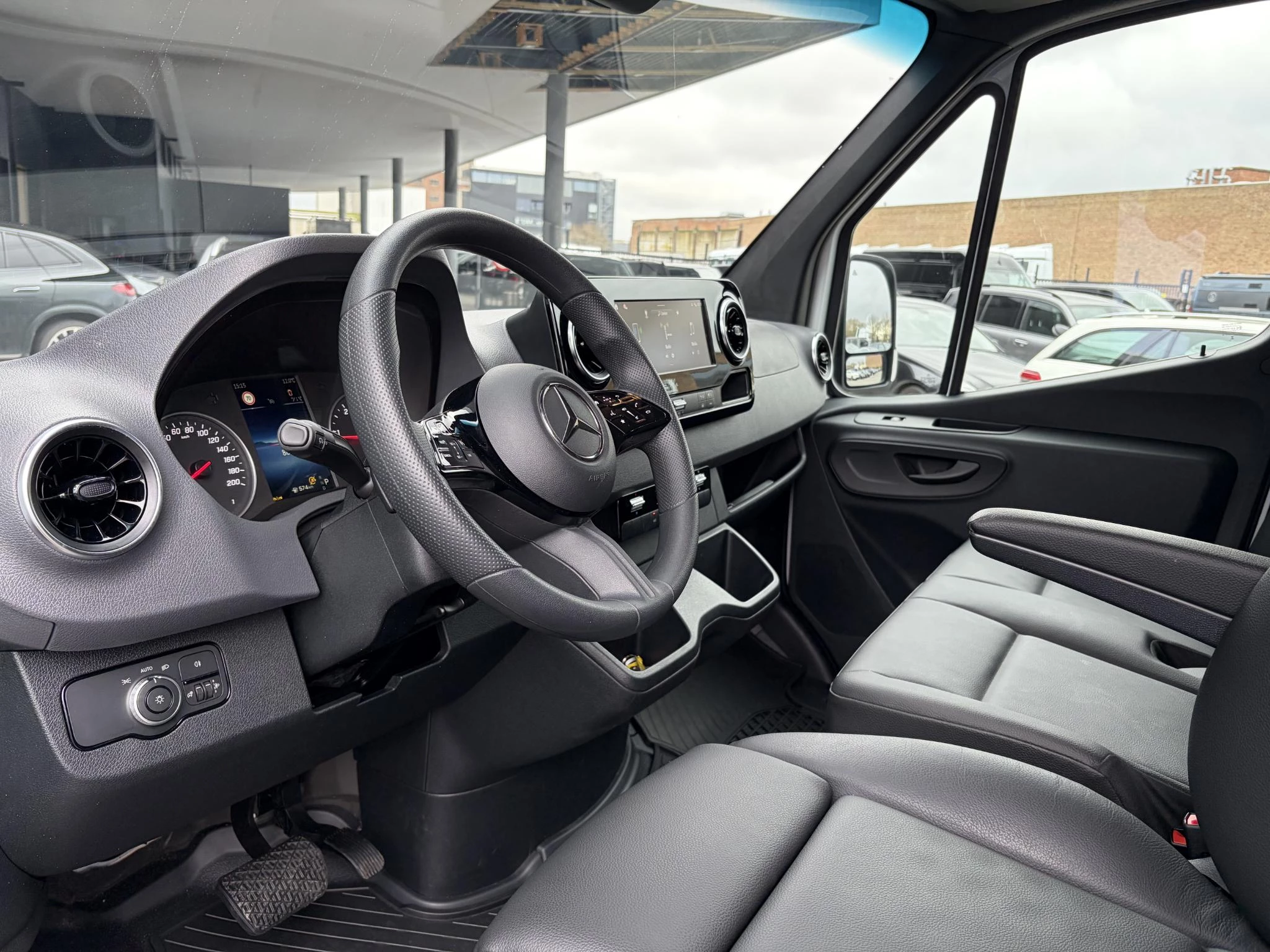 Mercedes-Benz Sprinter 317 CDI GB L2 RWD 3.5T