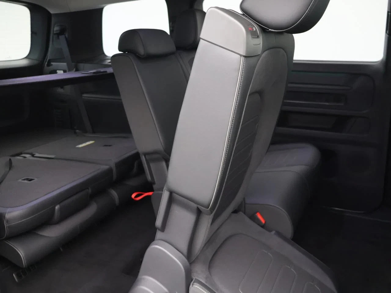 Volkswagen ID. Buzz ID.Buzz Lwb Energy 286pk 86 kWh LONG WHEEL BASE 7pl *DEMO*