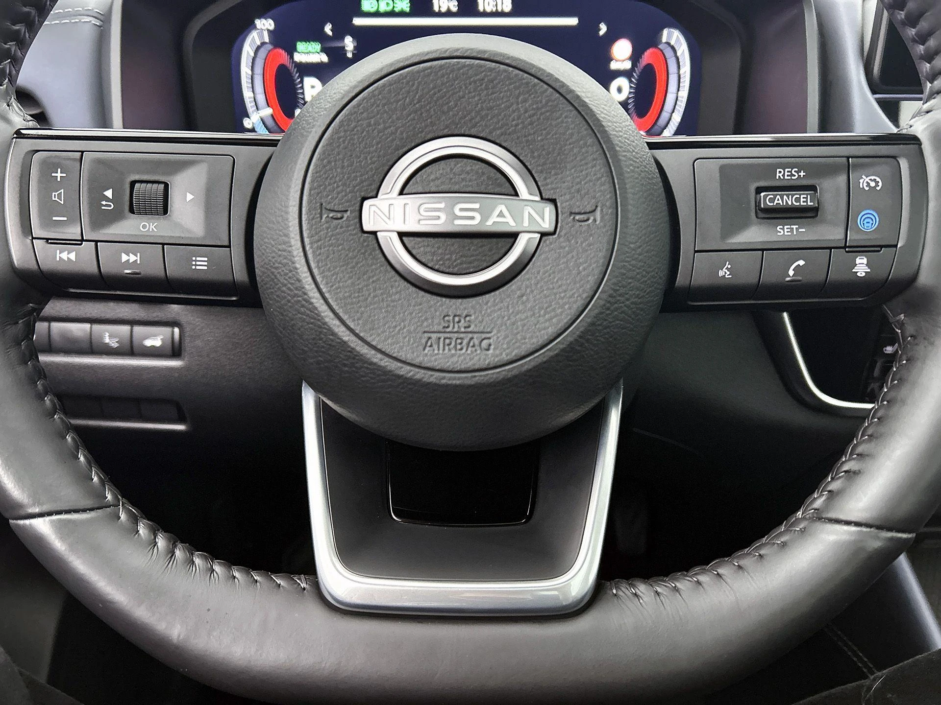 Nissan-QASHQAI-image-39