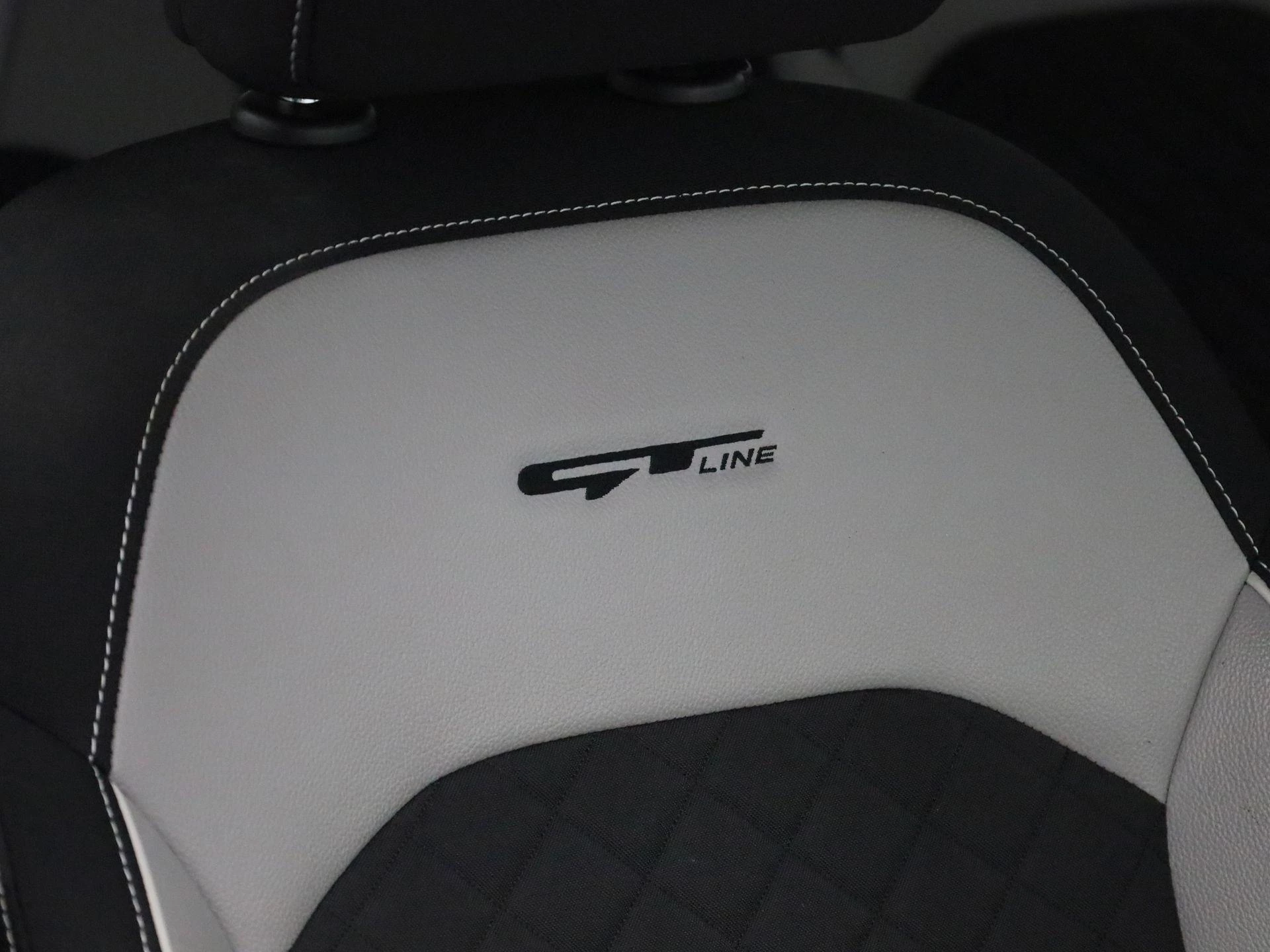 Kia-Ceed Sportswagon-image-40