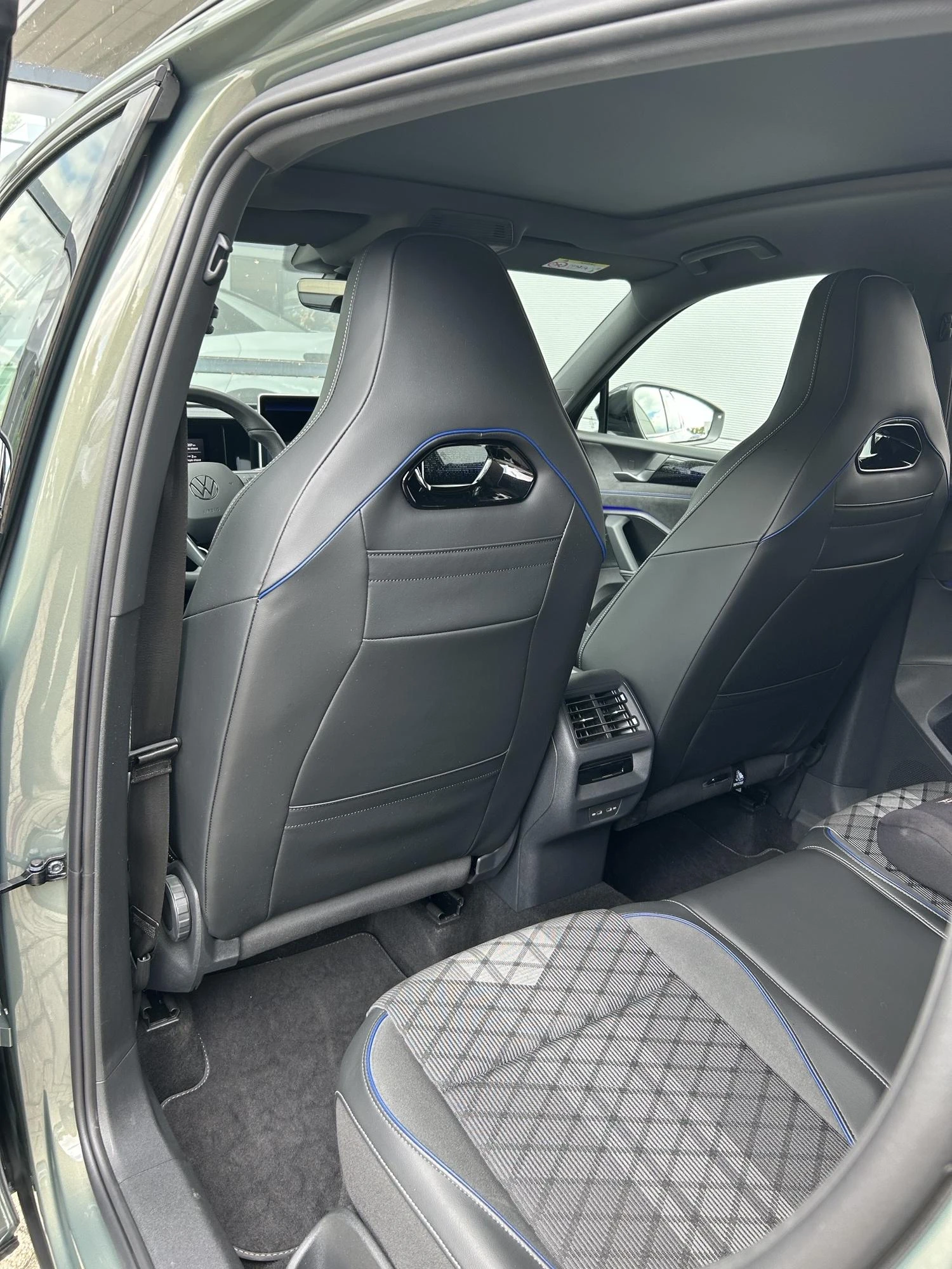Volkswagen-Tiguan-image-55