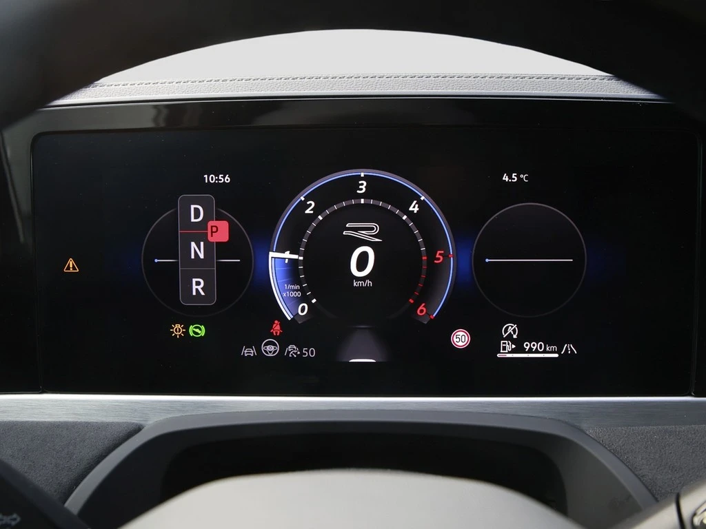 Volkswagen-Passat-image-13