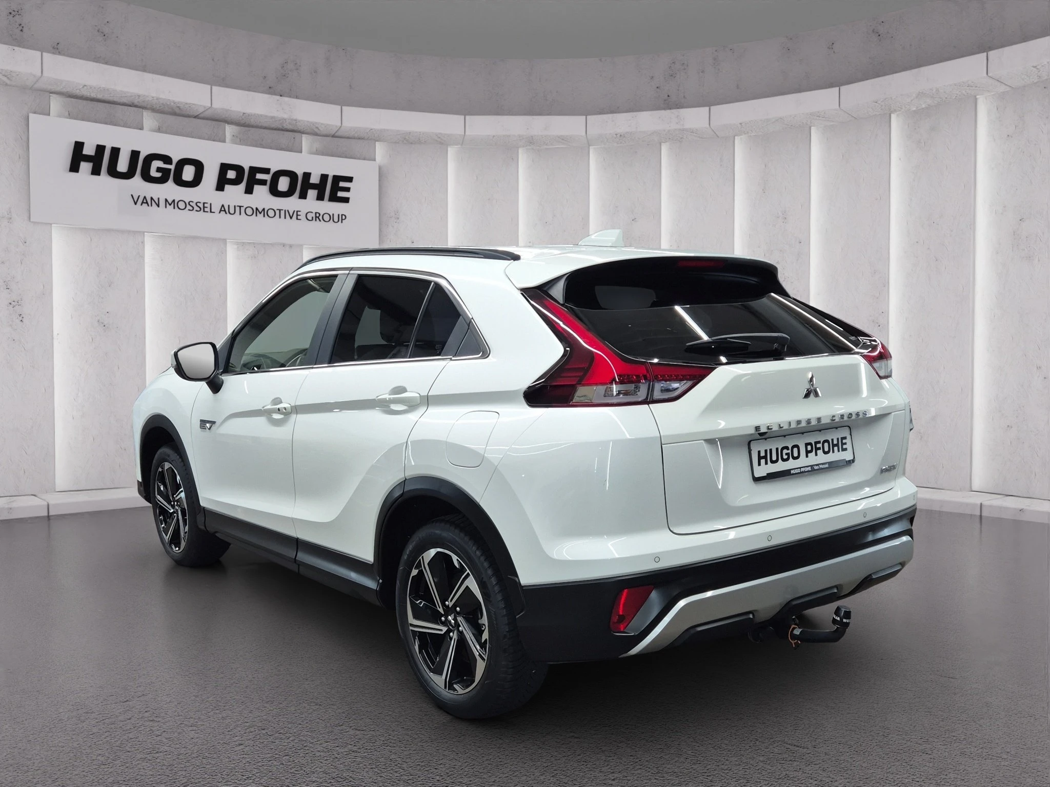 Mitsubishi Eclipse Cross 2.4 MIVEC Eclipse Cross Hybrid INTRO