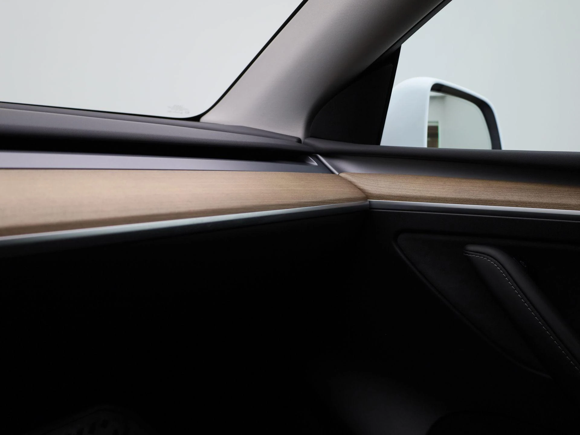 Tesla-Model Y-image-27