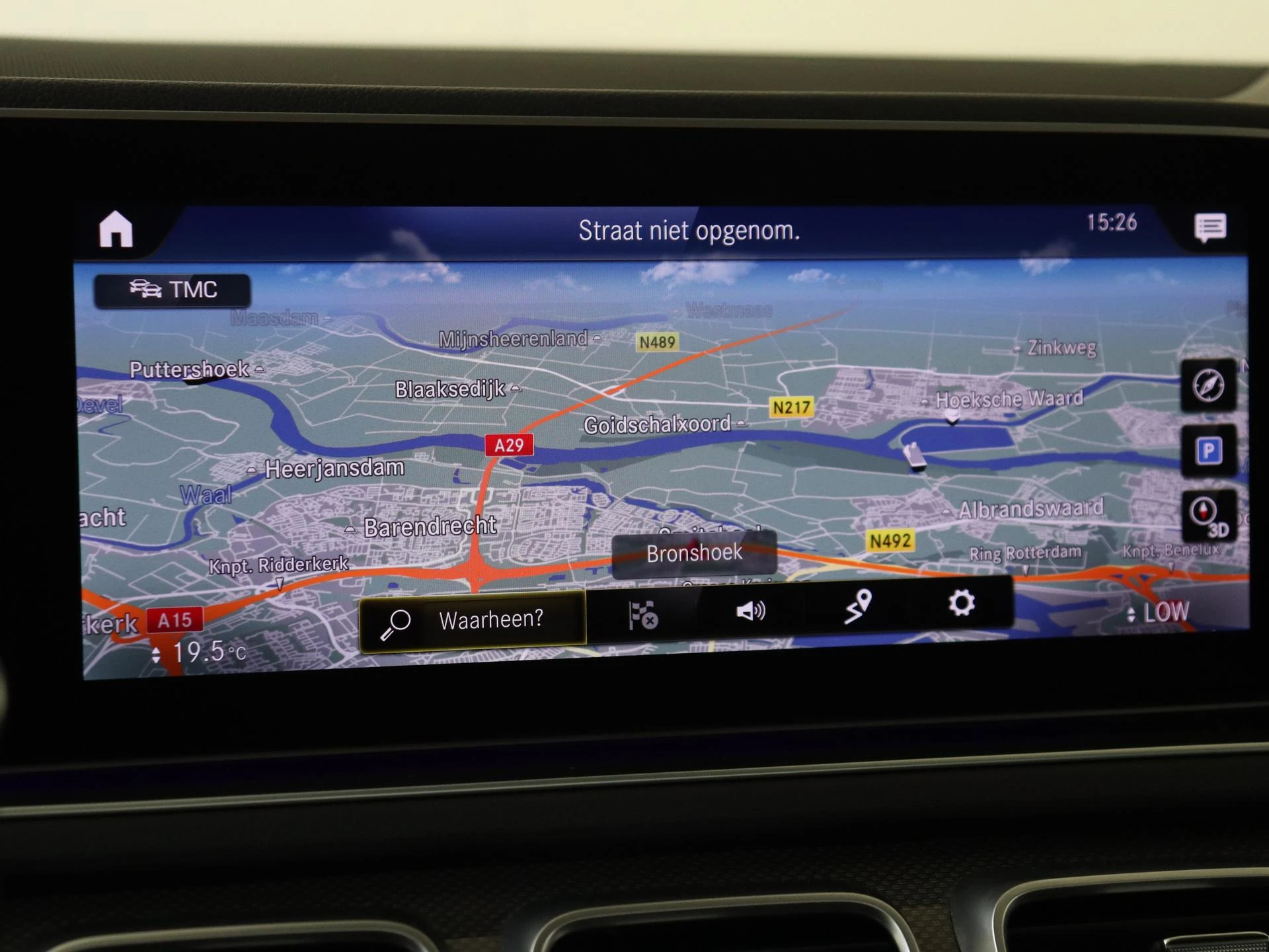 Mercedes-Benz-GLE-image-16