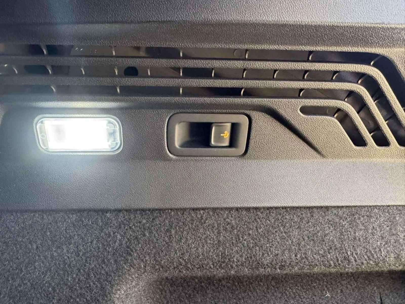 Volkswagen-ID.4-image-22