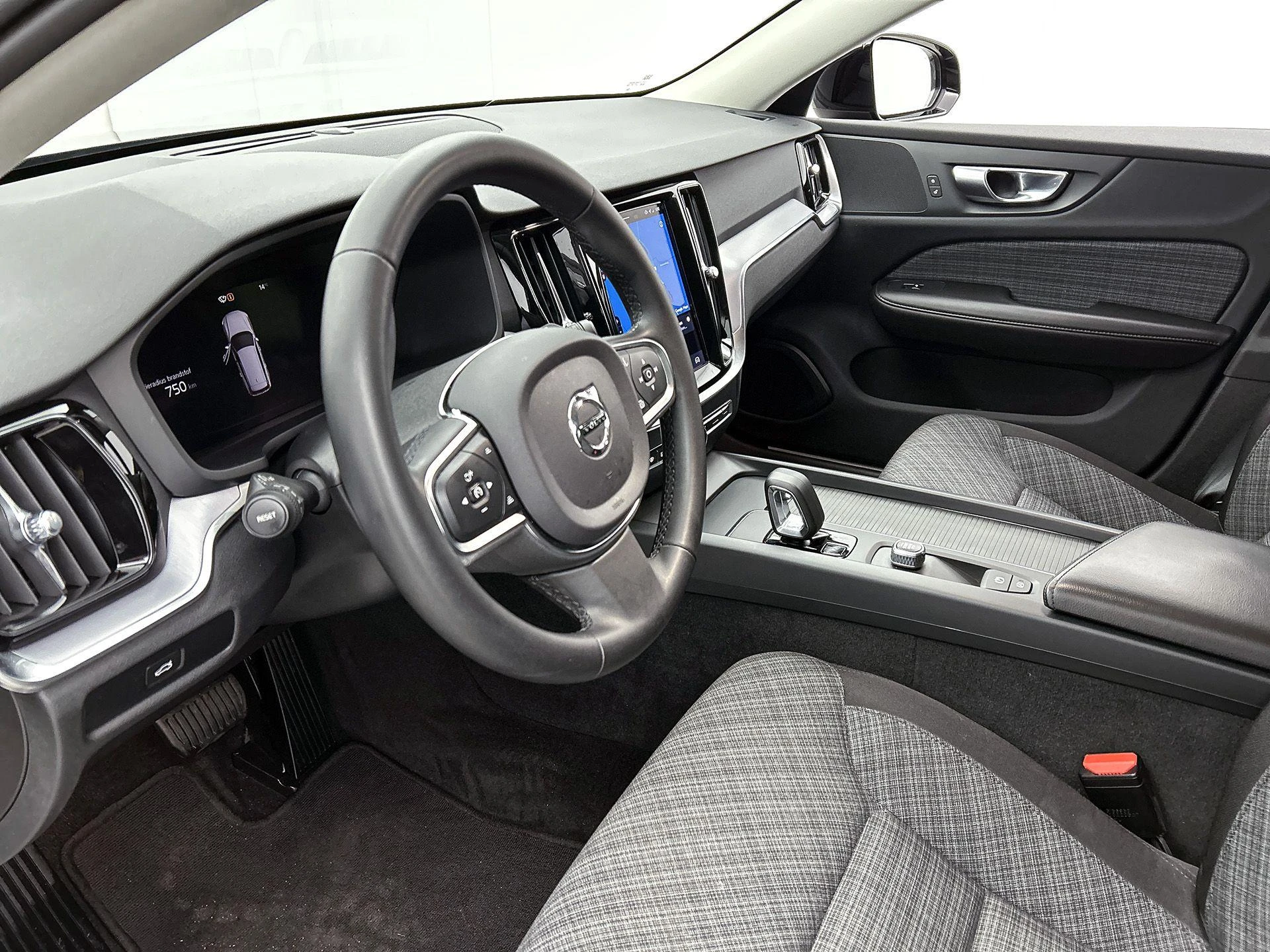 Volvo-V60-image-20