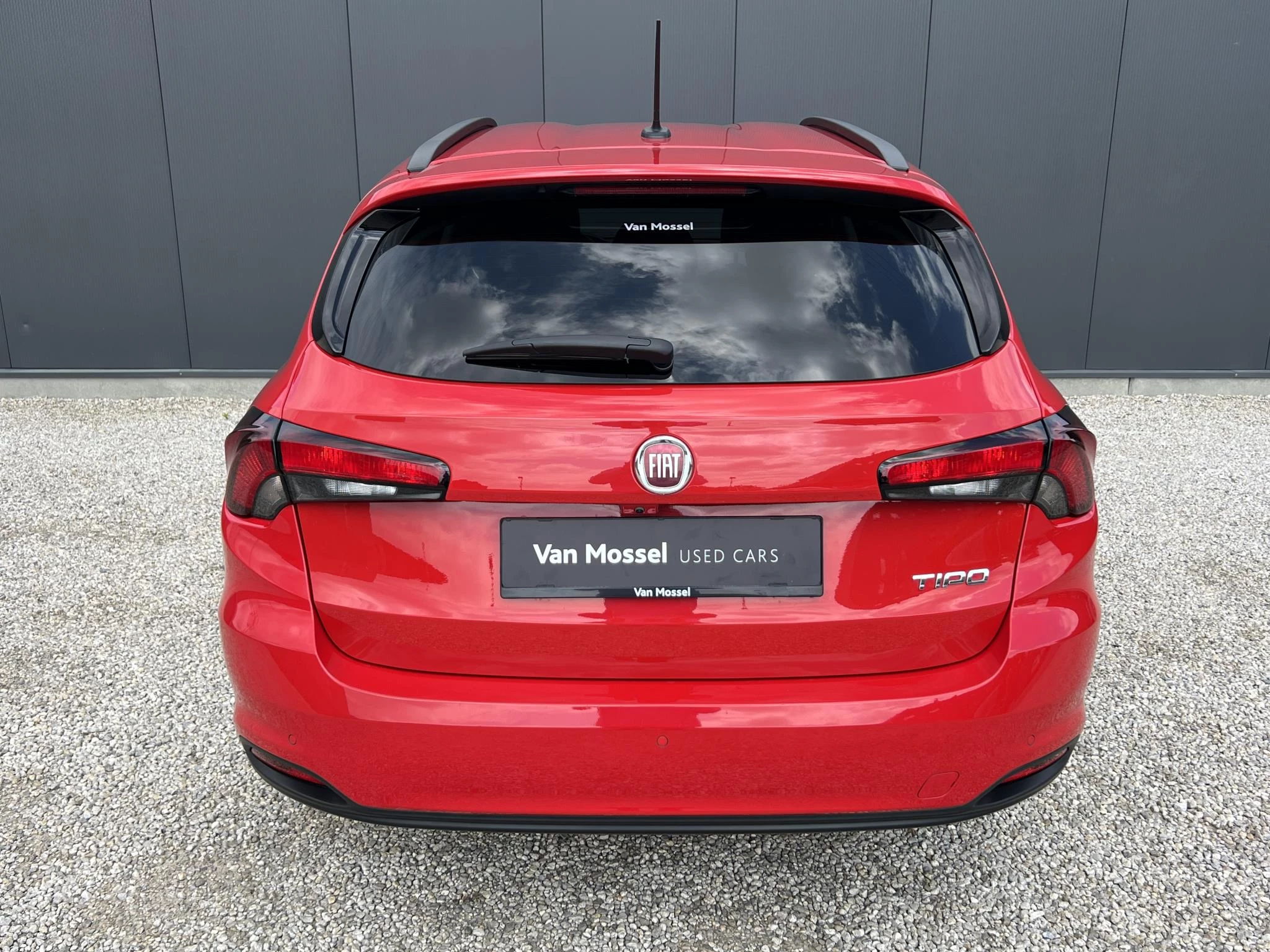 Fiat Tipo Stationwagon 1.4 Turbo Mirror