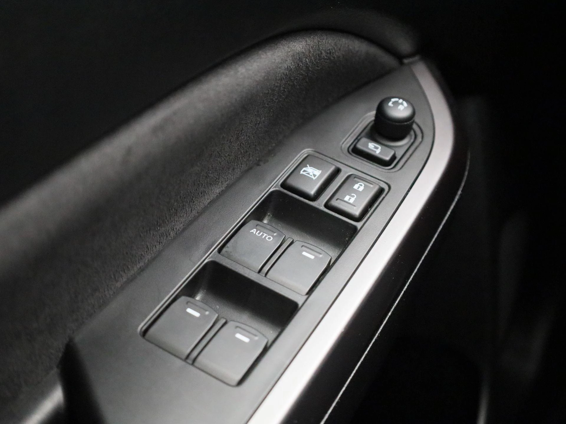 Suzuki-Grand Vitara-image-28