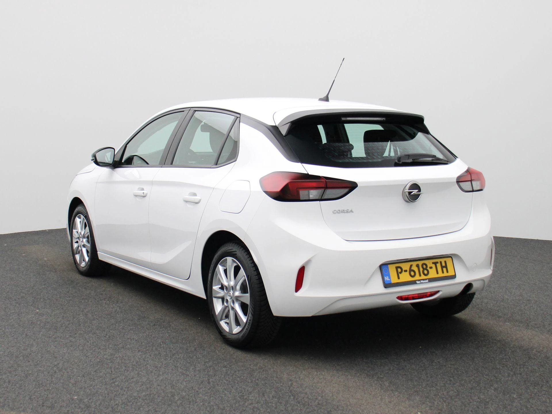 Opel-Corsa-image-1