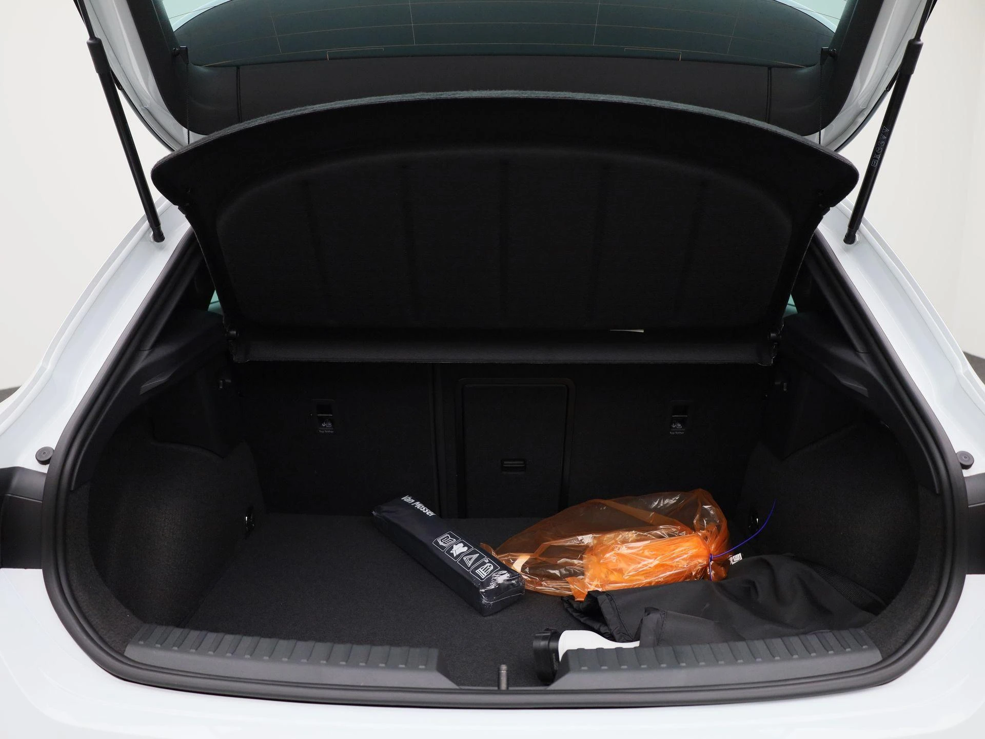 SEAT Leon 1.5 TSI e-Hybrid FR Business