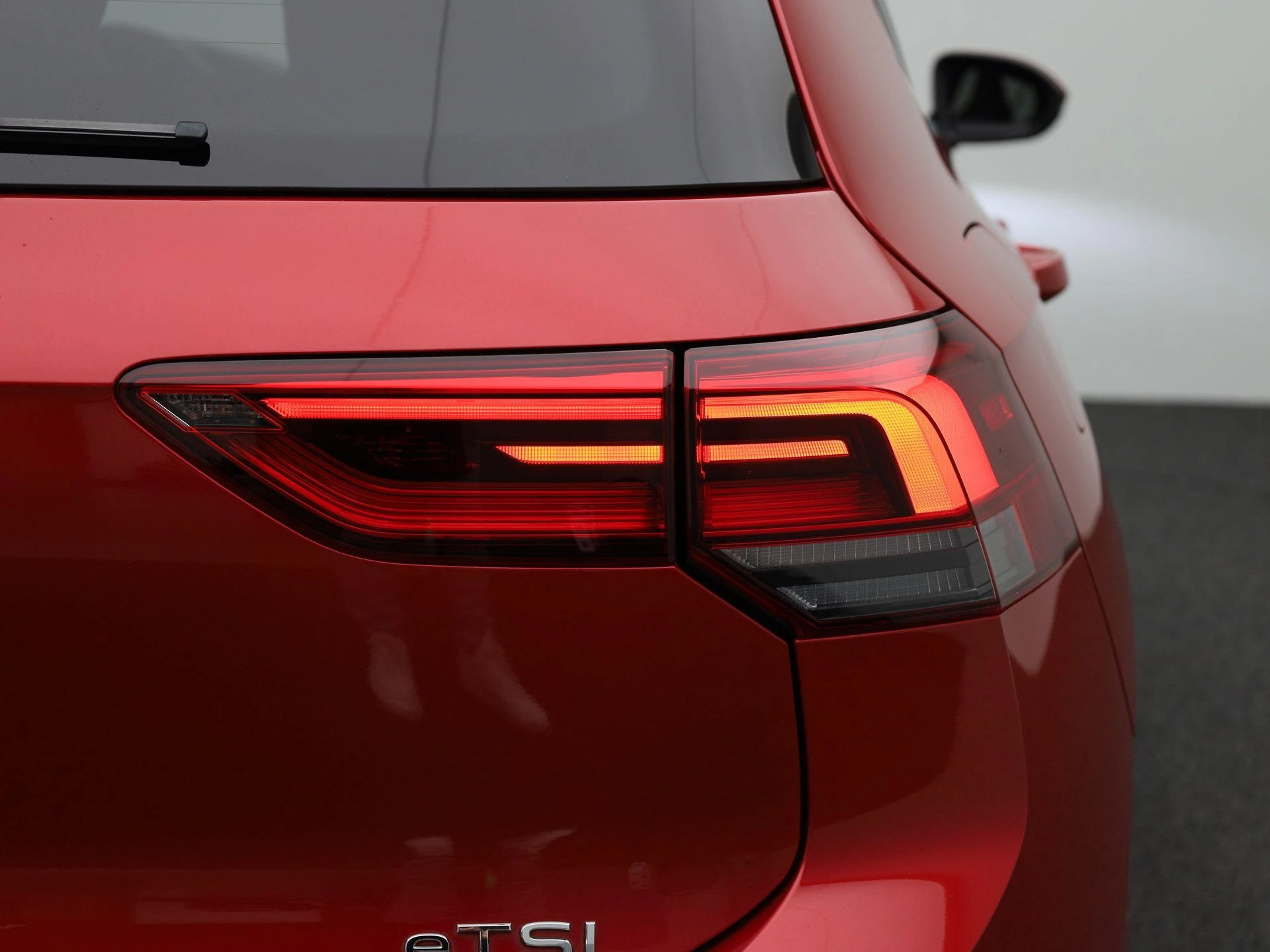 Volkswagen-Golf-image-38