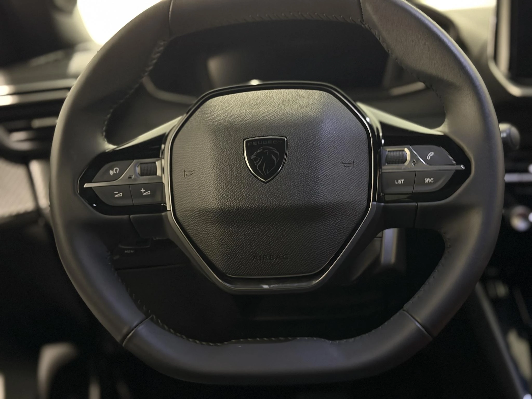 Peugeot-2008-image-6