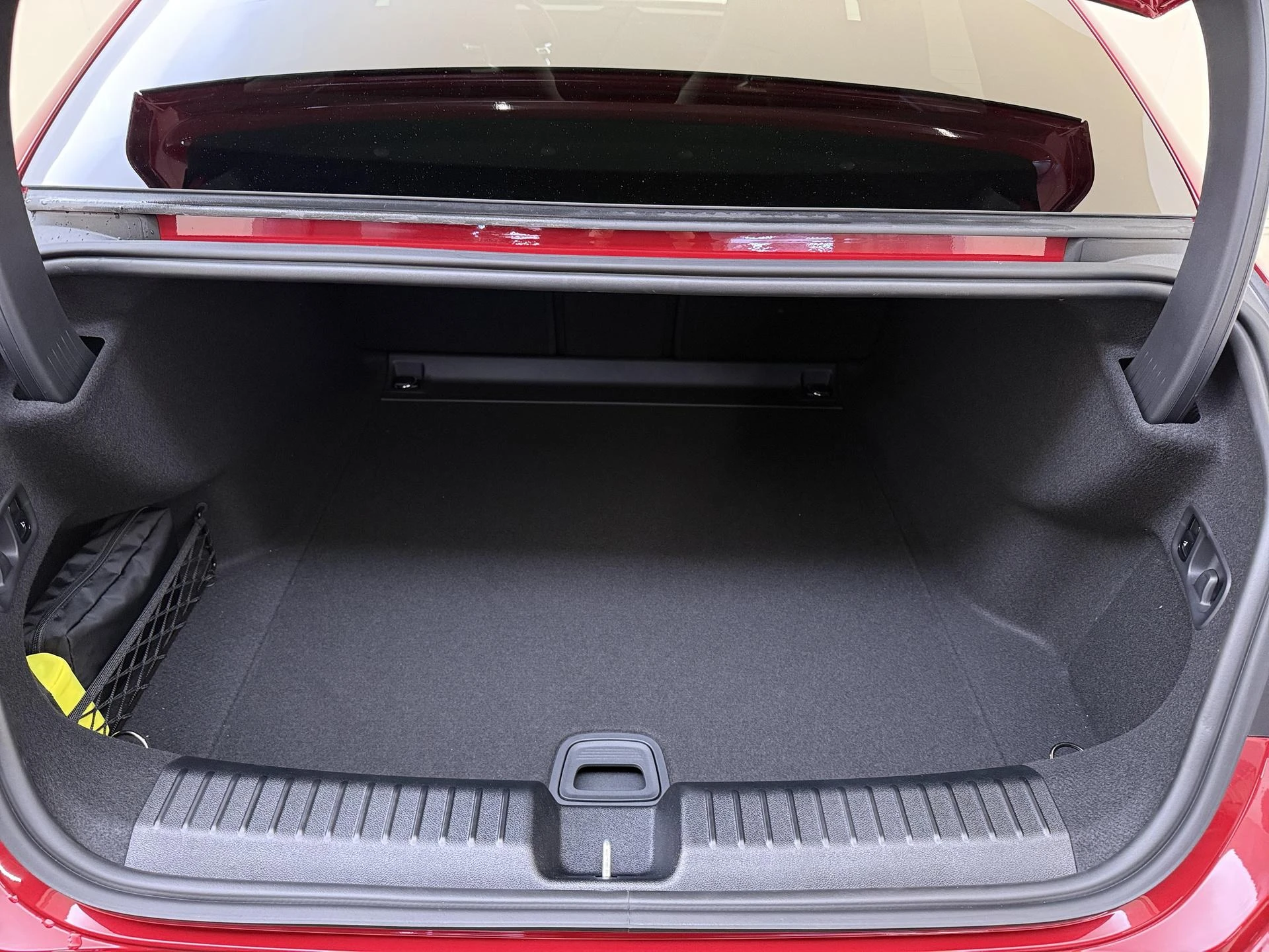 Mercedes-Benz-C-Klasse-image-28