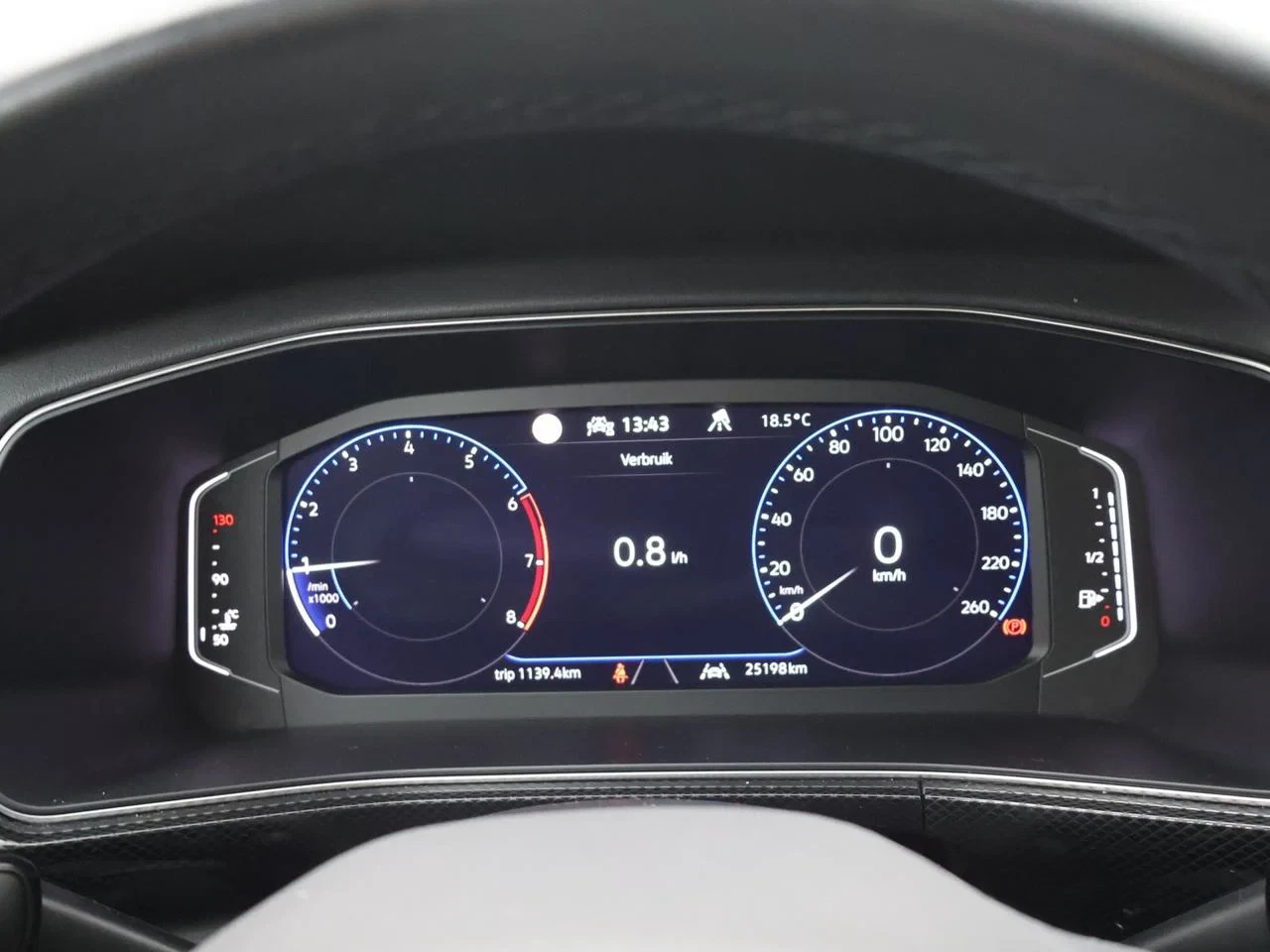 Volkswagen-T-Cross-image-16