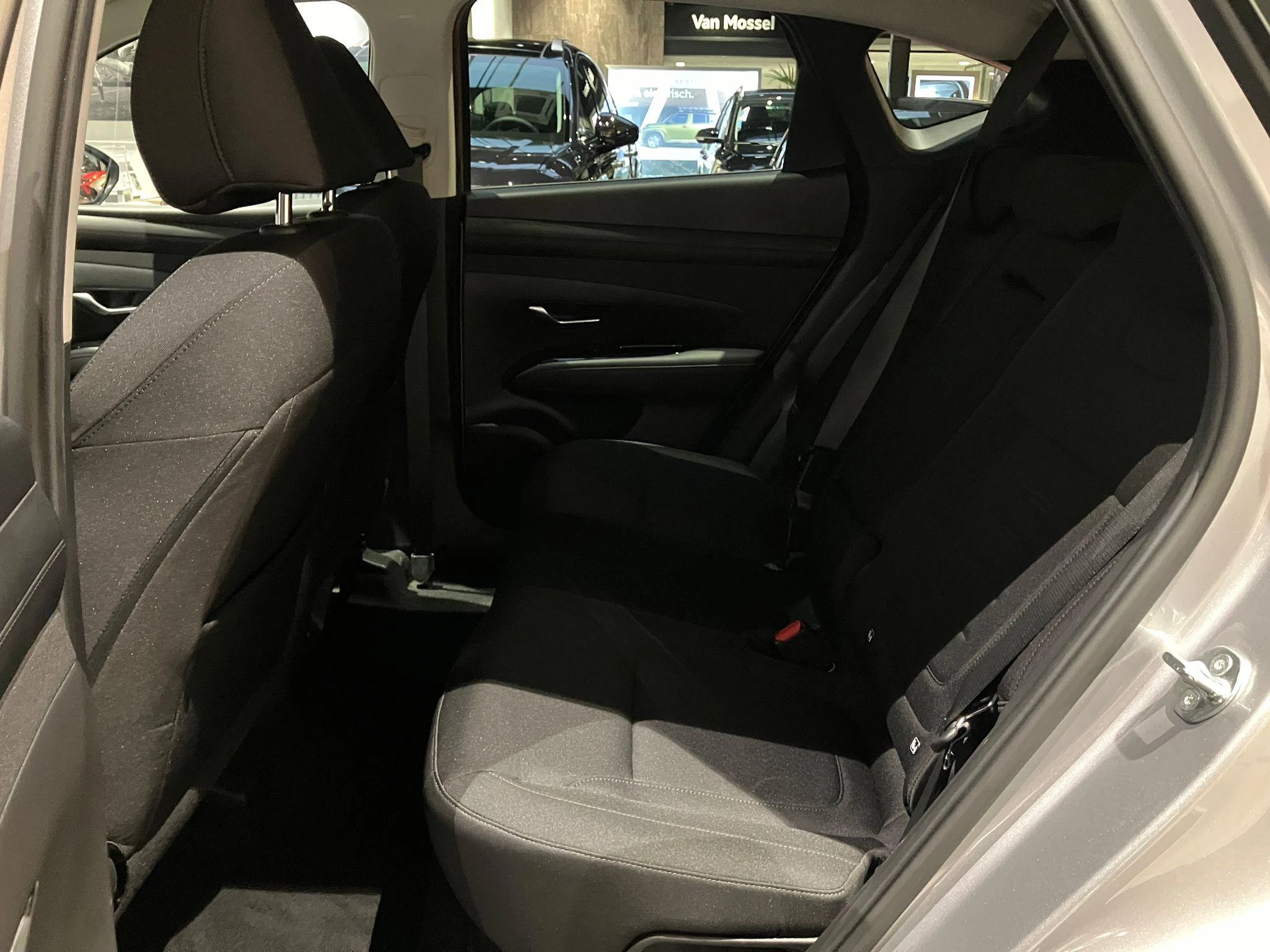 Hyundai-Tucson Hybrid-image-19