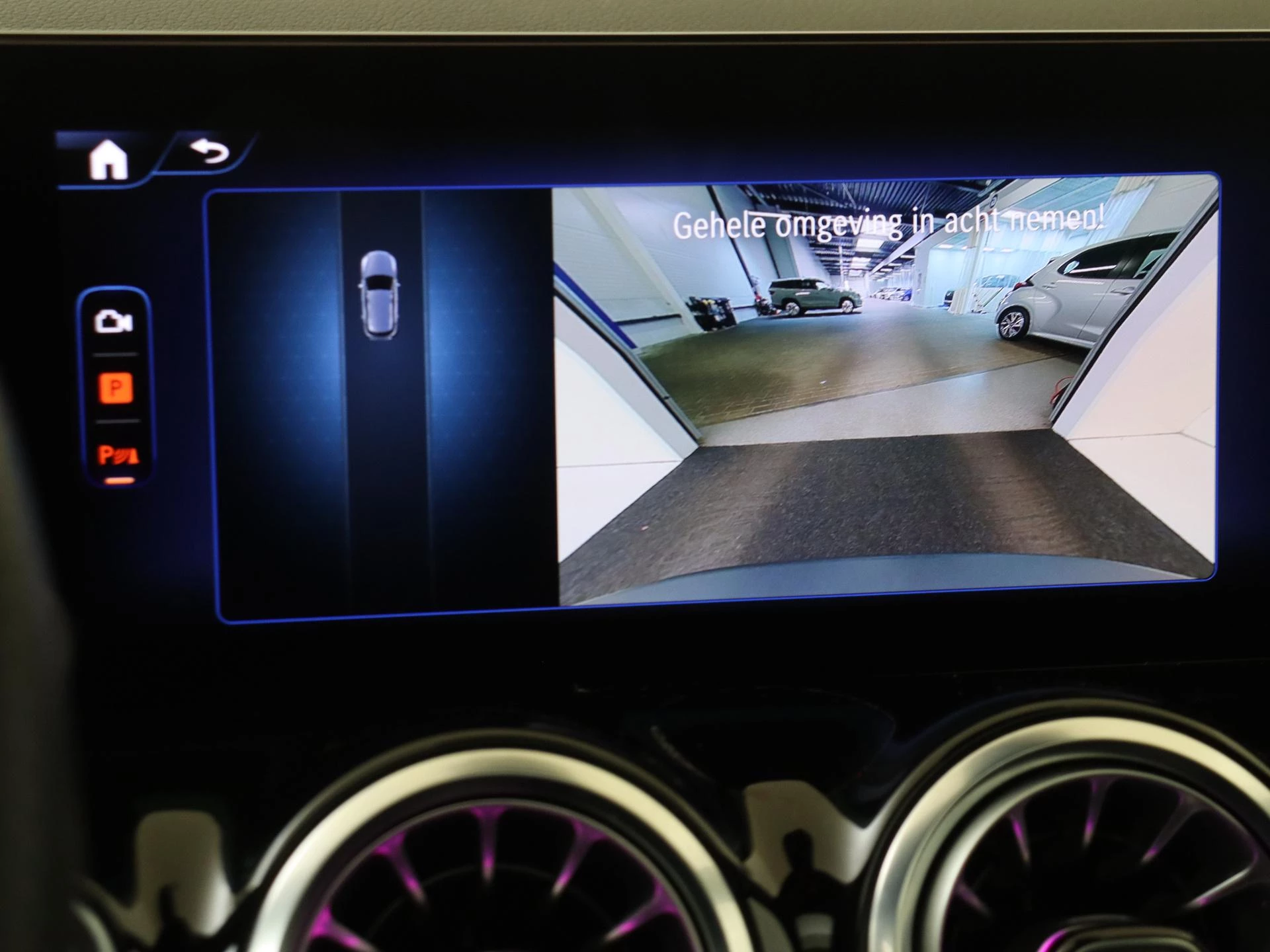 Mercedes-Benz-EQA-image-18