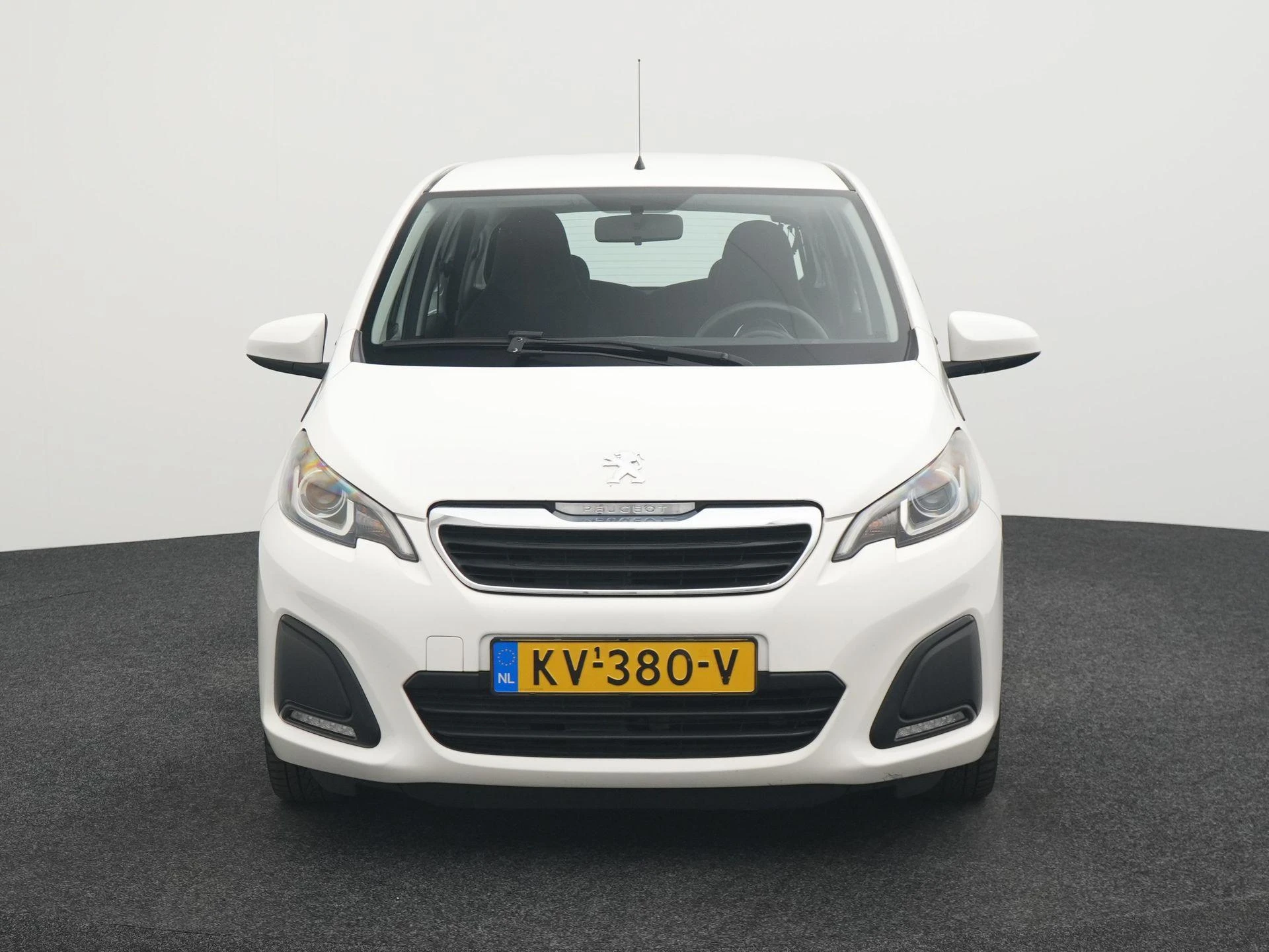 Peugeot-108-image-2