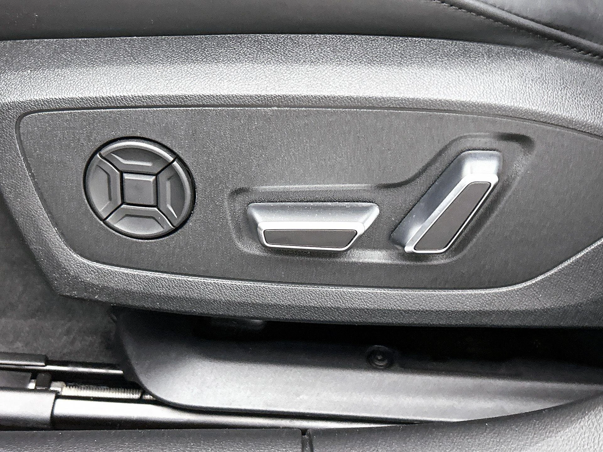 Audi-A6-image-21